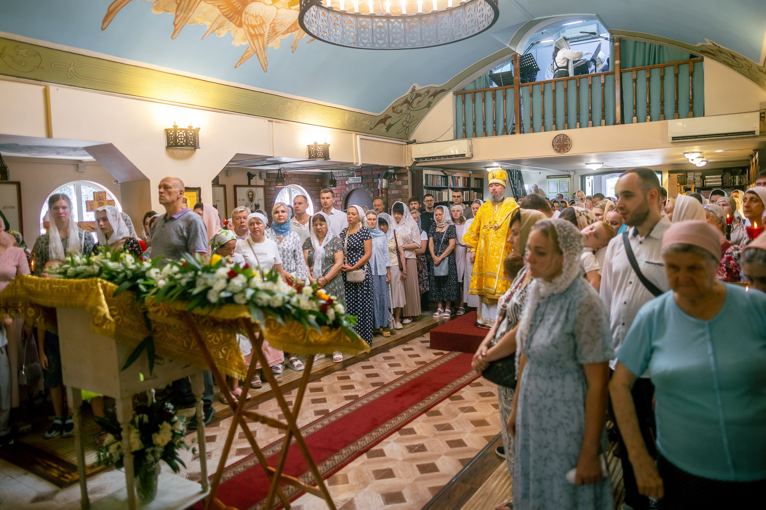 Митрополит Василий. 10 лет Храму Святителя Спиридона Тримифунтского. Фото и видеосъемка любых мероприятий в городе Краснодаре и Краснодарском крае. Щеколдин Антон