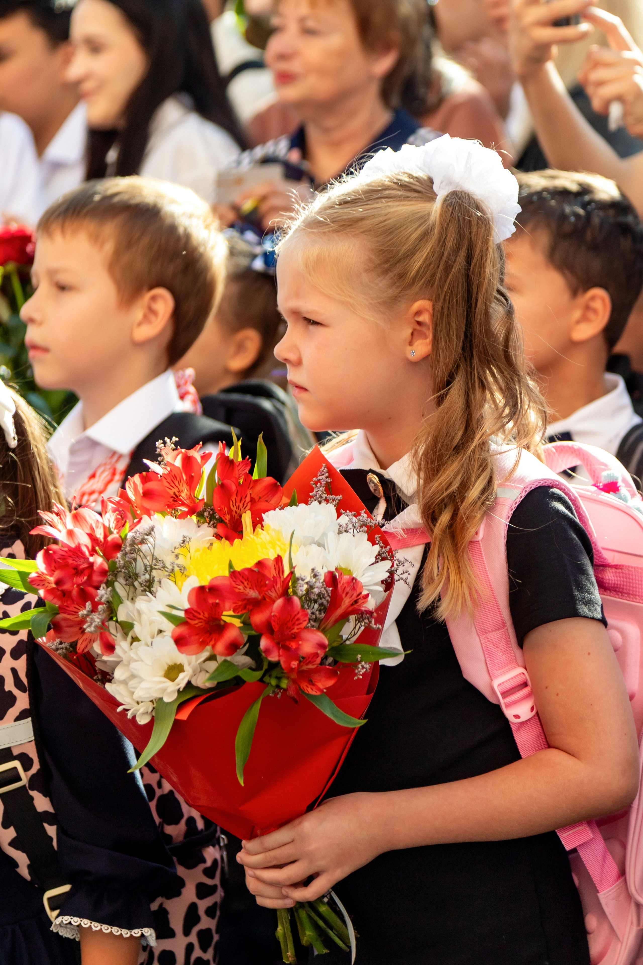 ПЕРВОЕ СЕНТЯБРЯ — линейка. Фотограф Алина Лебедь