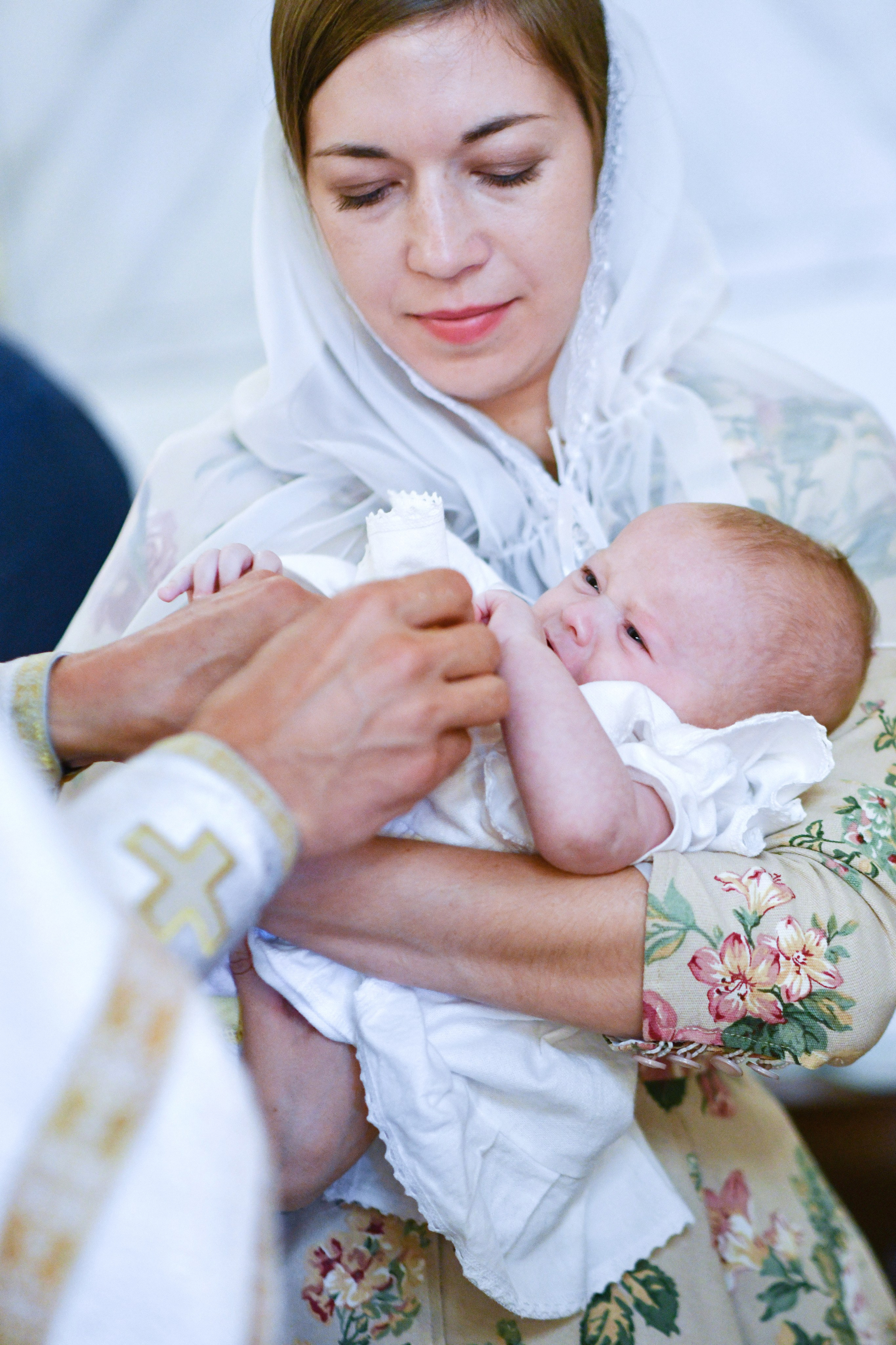Крещение Марии. Церковь Покрова Пресвятой Богородицы в Ясенево. Свадебный и портретный фотограф в Москве Галина Борисова