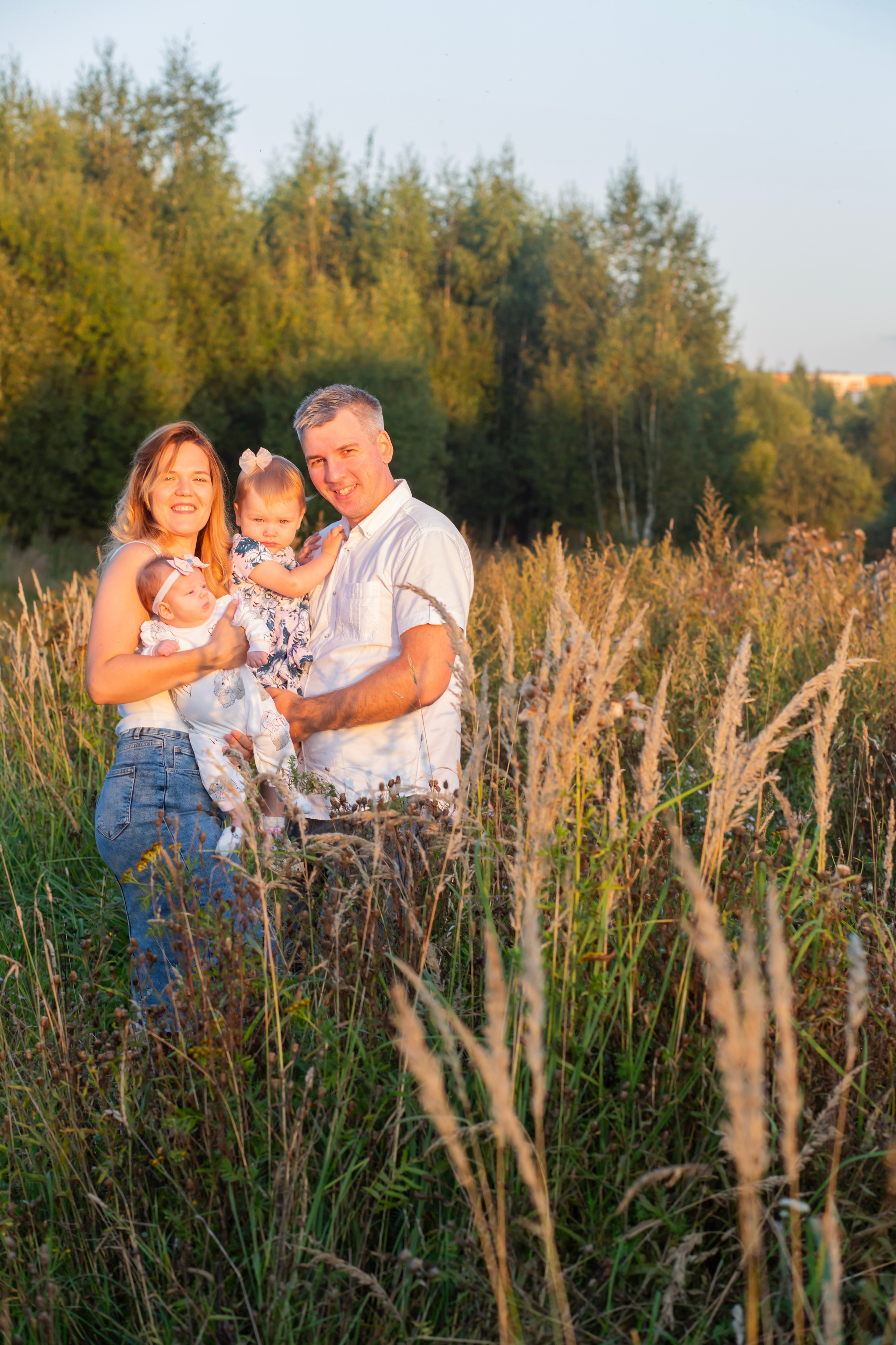 В поле…. Семейный и детский фотограф в Москве и МО — Александра