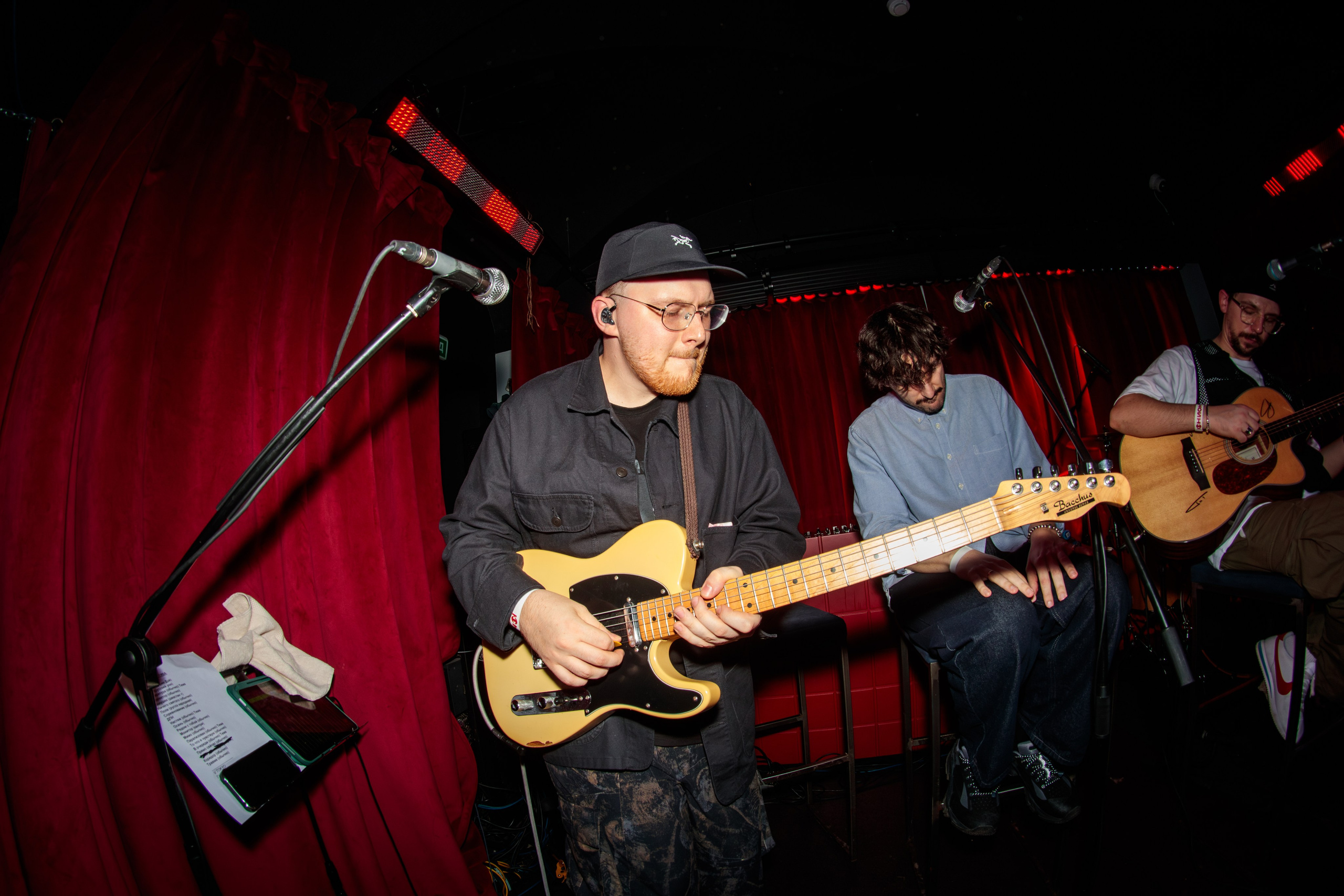 Хмыров акустика. Портретный и концертный фотограф в Санкт-Петербурге Егор Телятников