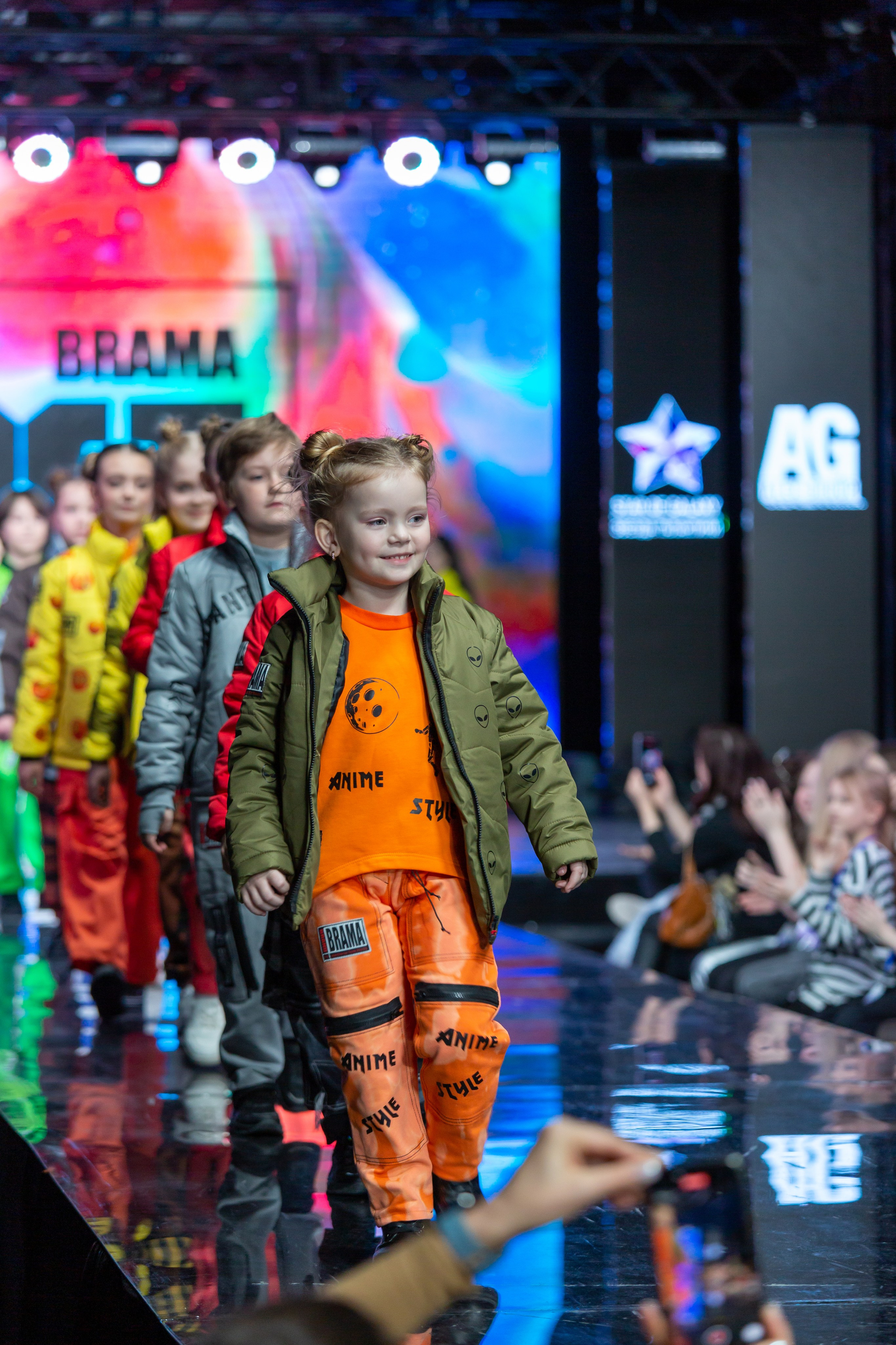 Звезда галактики. Яровит Холл. Репортажный, семейный, свадебный, портретный фотограф