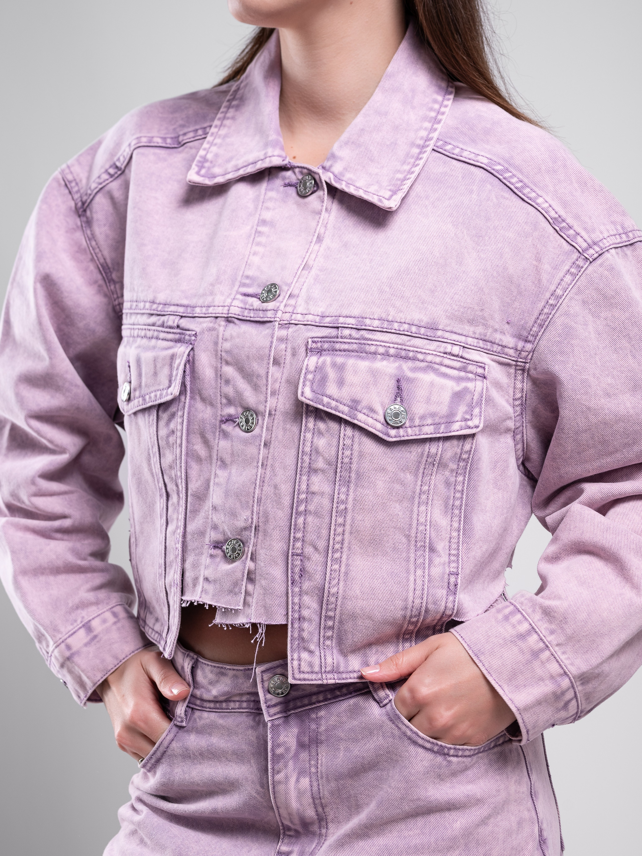 Джинсовые костюмы две модели. Предметный фотограф, фото для маркетплейсов Пятигорск, КМВ