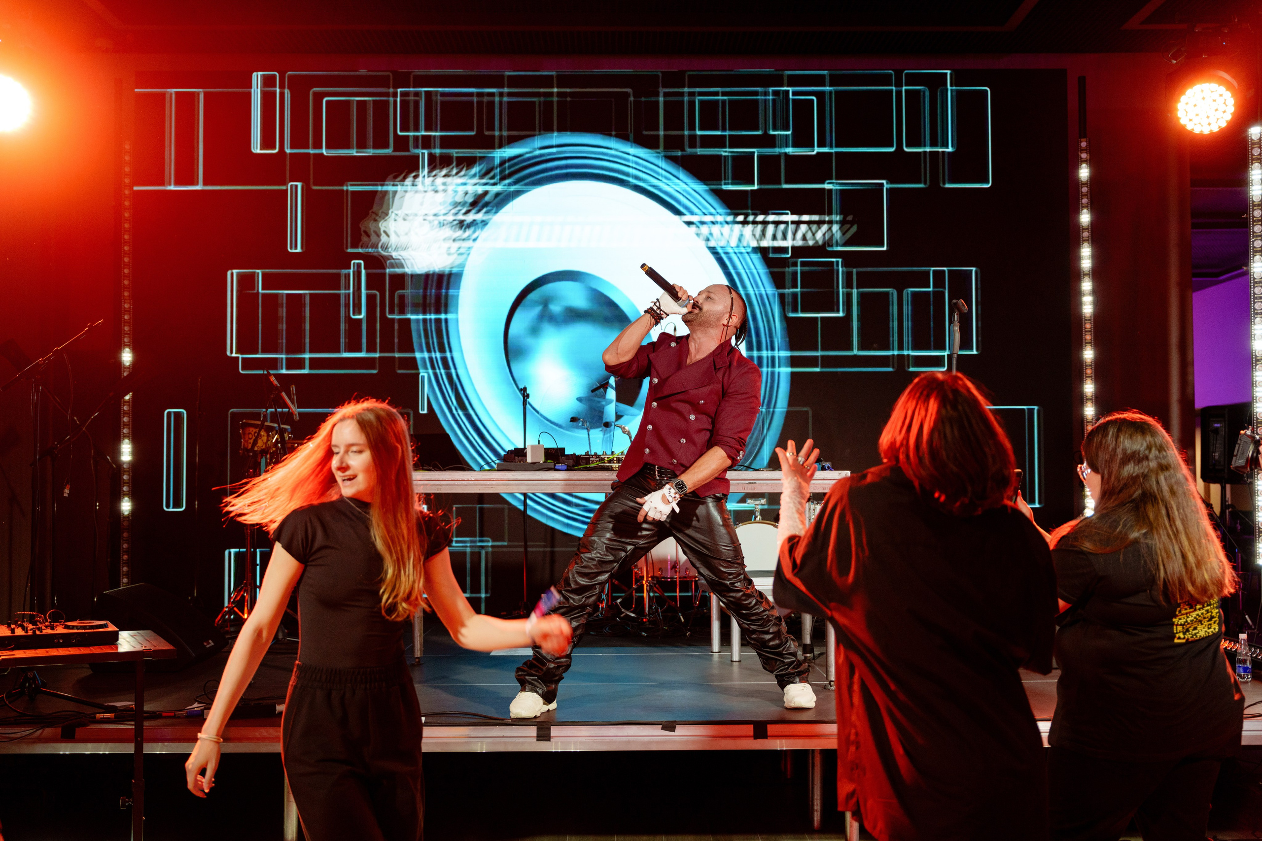 Репортажный фотограф EVENT форума СЦЕНА 10. Репортажный фотограф Москва Сергей Дружинин