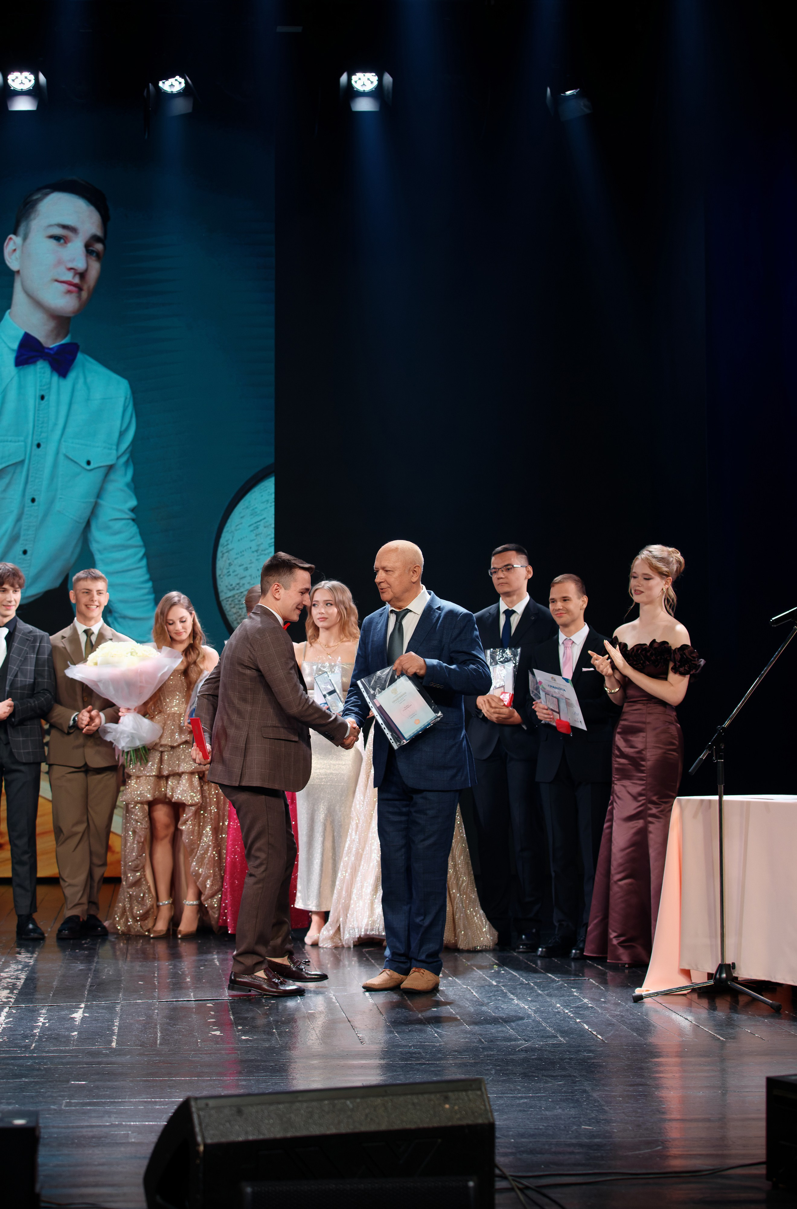 Выпускной школы 56 11Б. Семейный фотограф — Макс Белогрудов