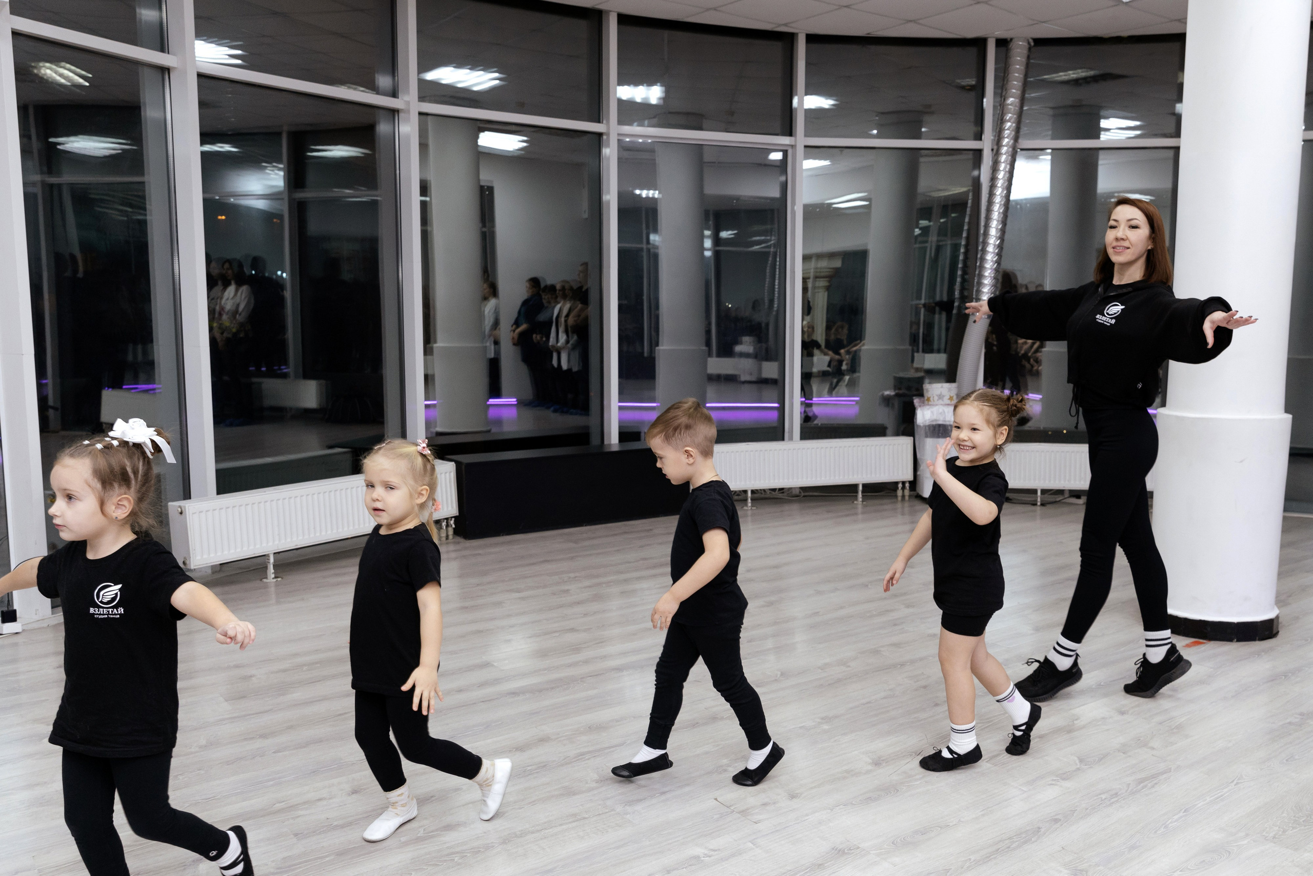 Студия «Взлетай». Открытый урок. Семейный фотограф — Макс Белогрудов