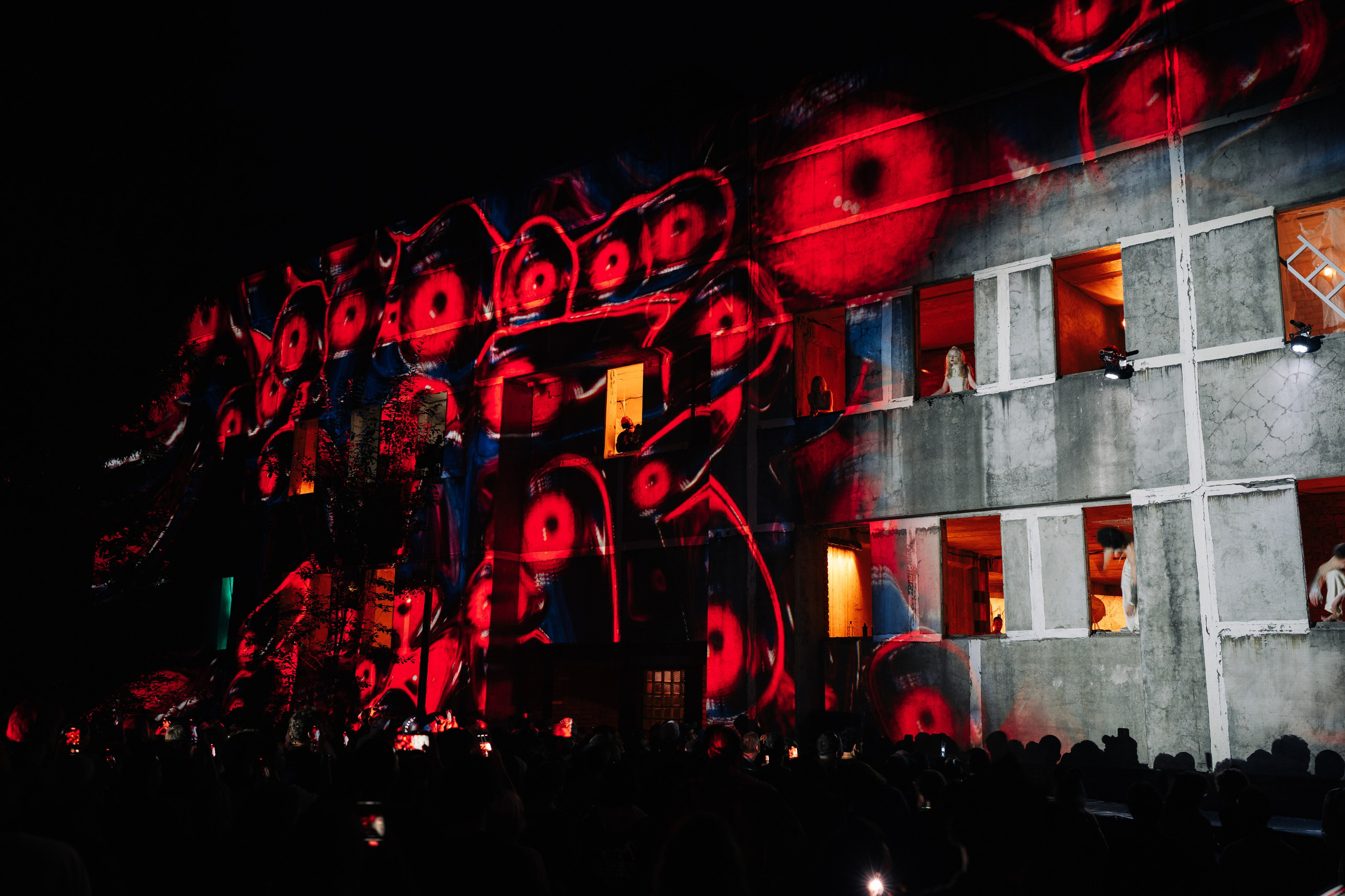 Outline 2024. @tomrus: Рустам Шагиморданов — фотограф