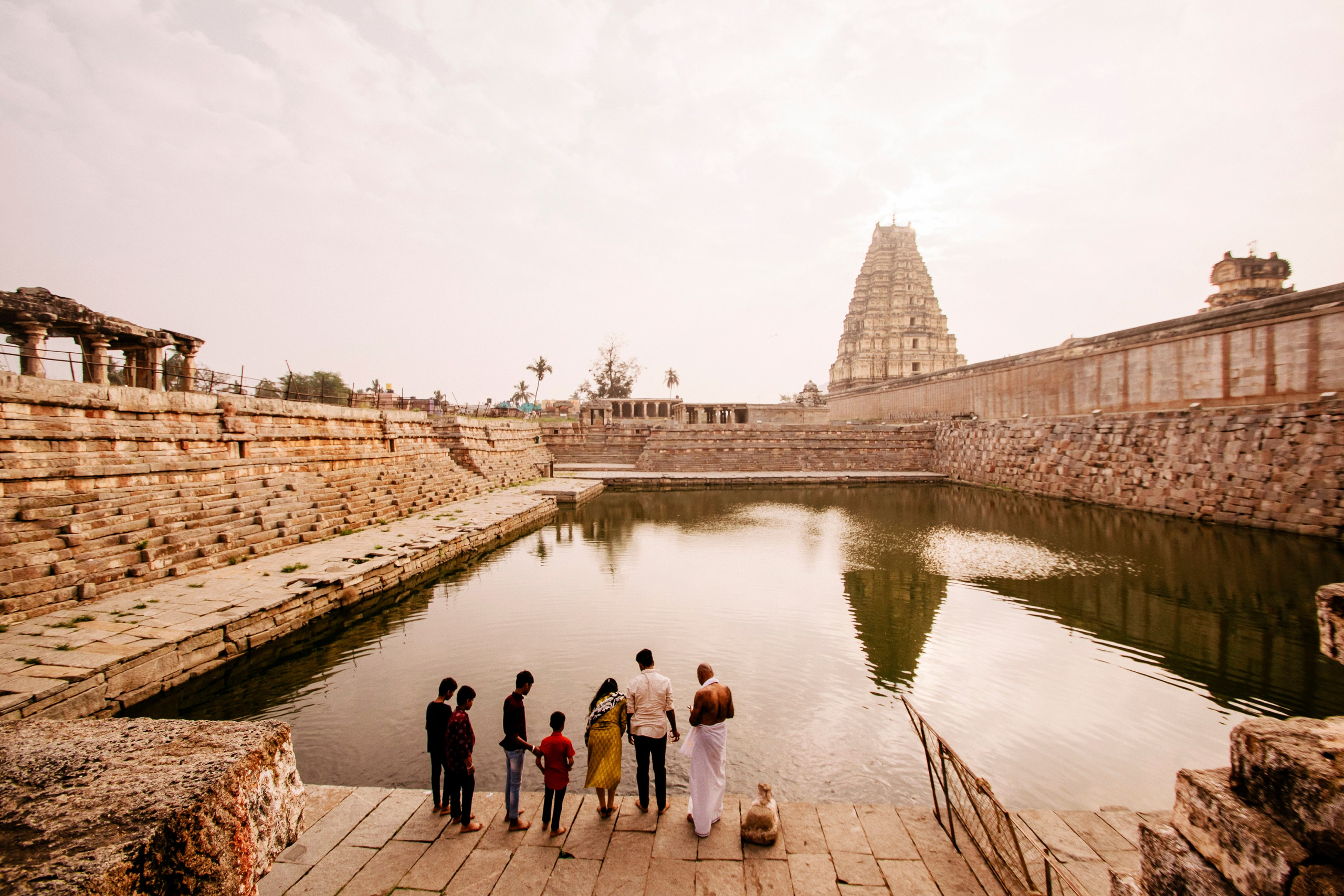 Hampi street. Iraogo