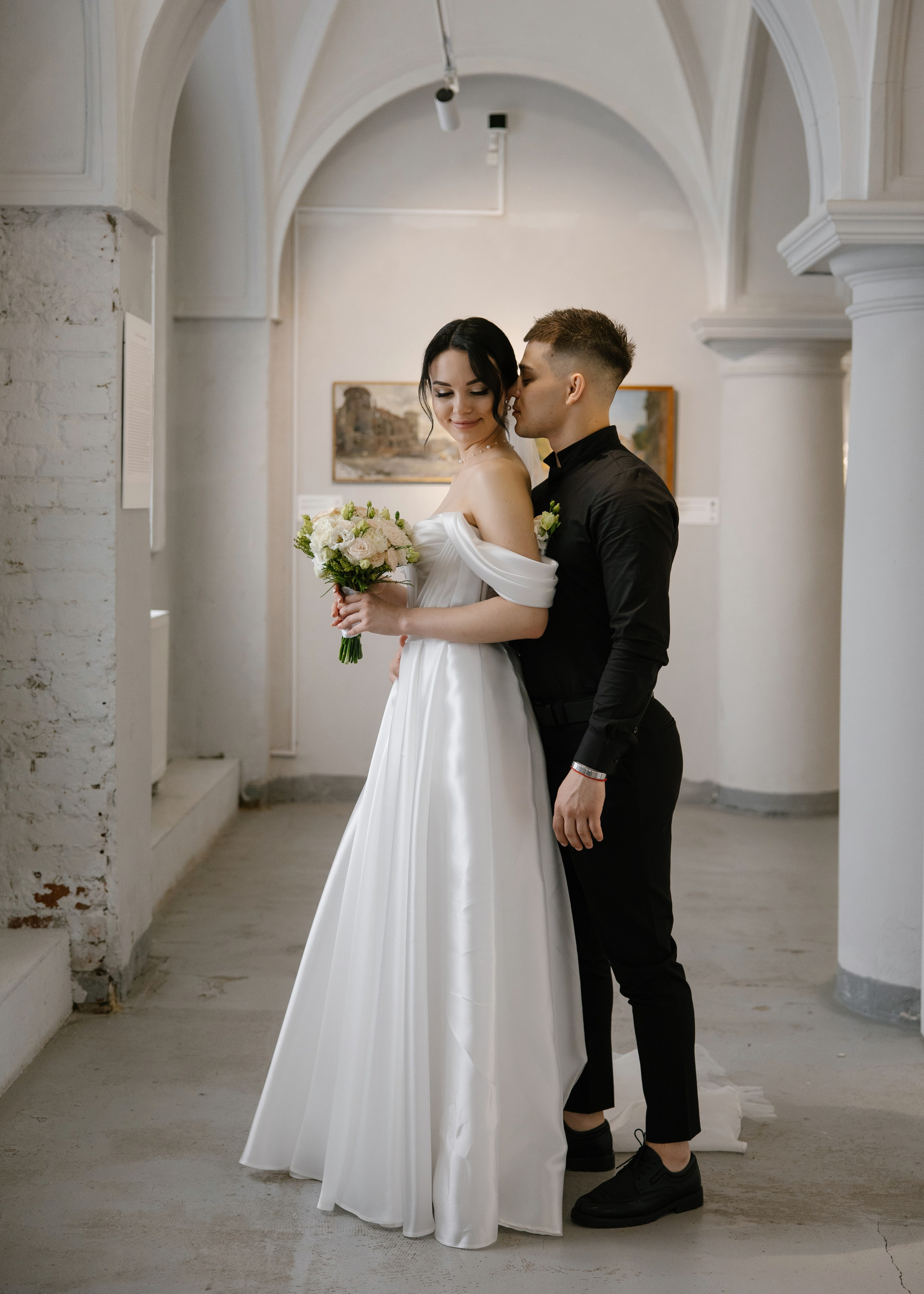 Дарина и Данил в музее изобразительных искусств. Свадебный фотограф в Калининграде Ольга Пасечник