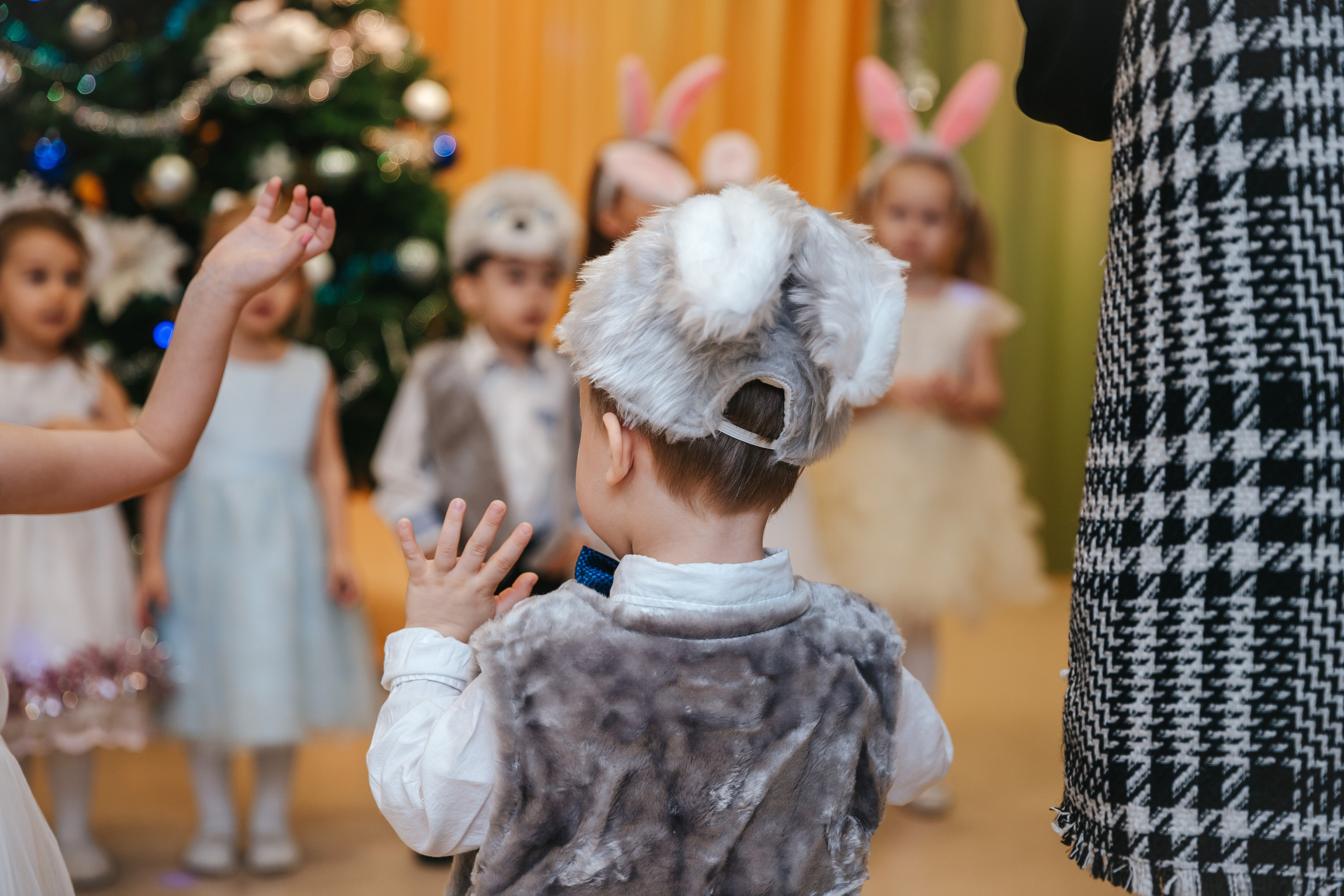 Новогодний утренник в младшей группе. Семейный lifestyle фотограф в Санкт-Петербурге Людмила Пахомова
