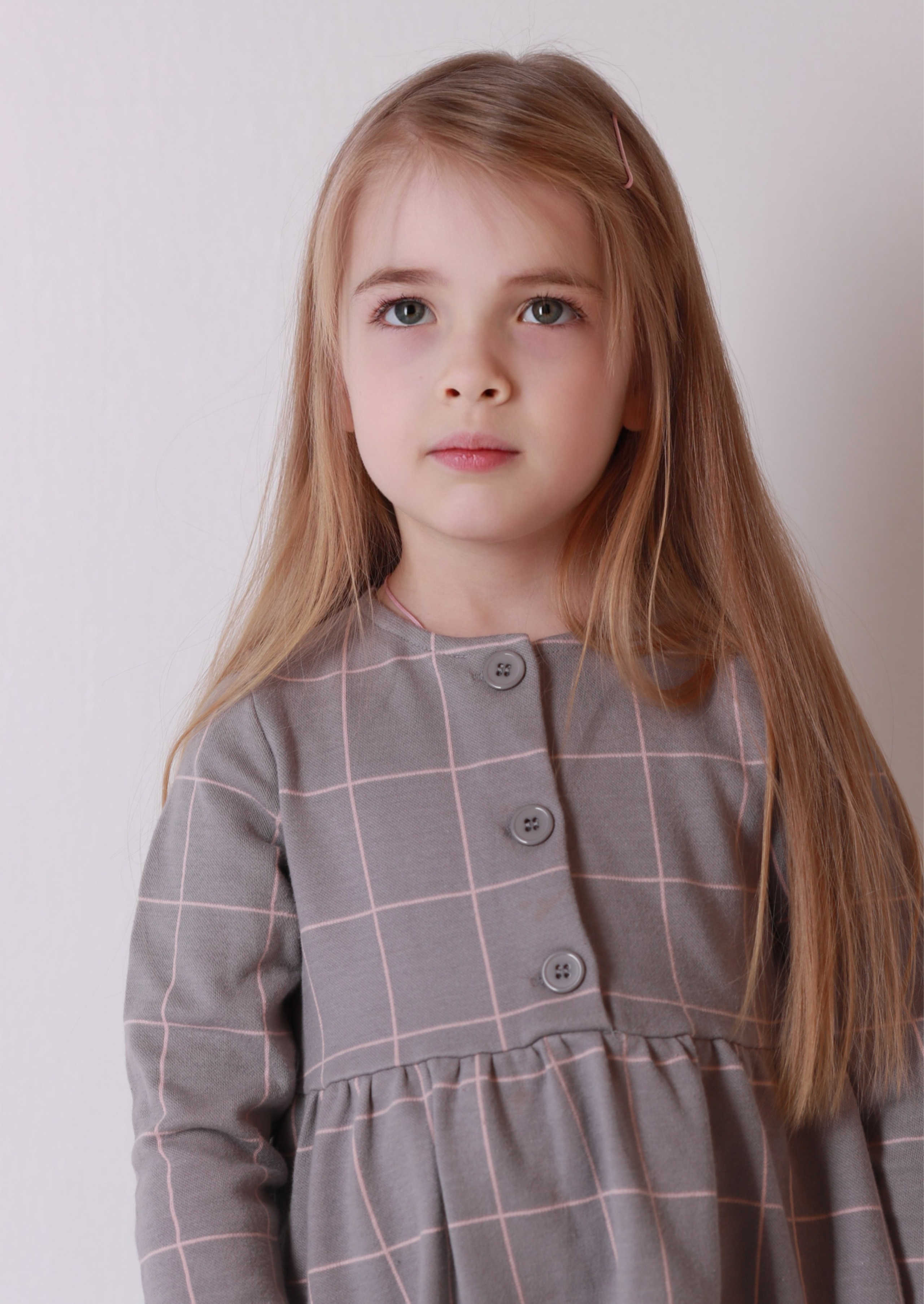 Юная актриса Верона Зверева. Портфолио актрисы. Профессиональный фотограф Алена Александрова