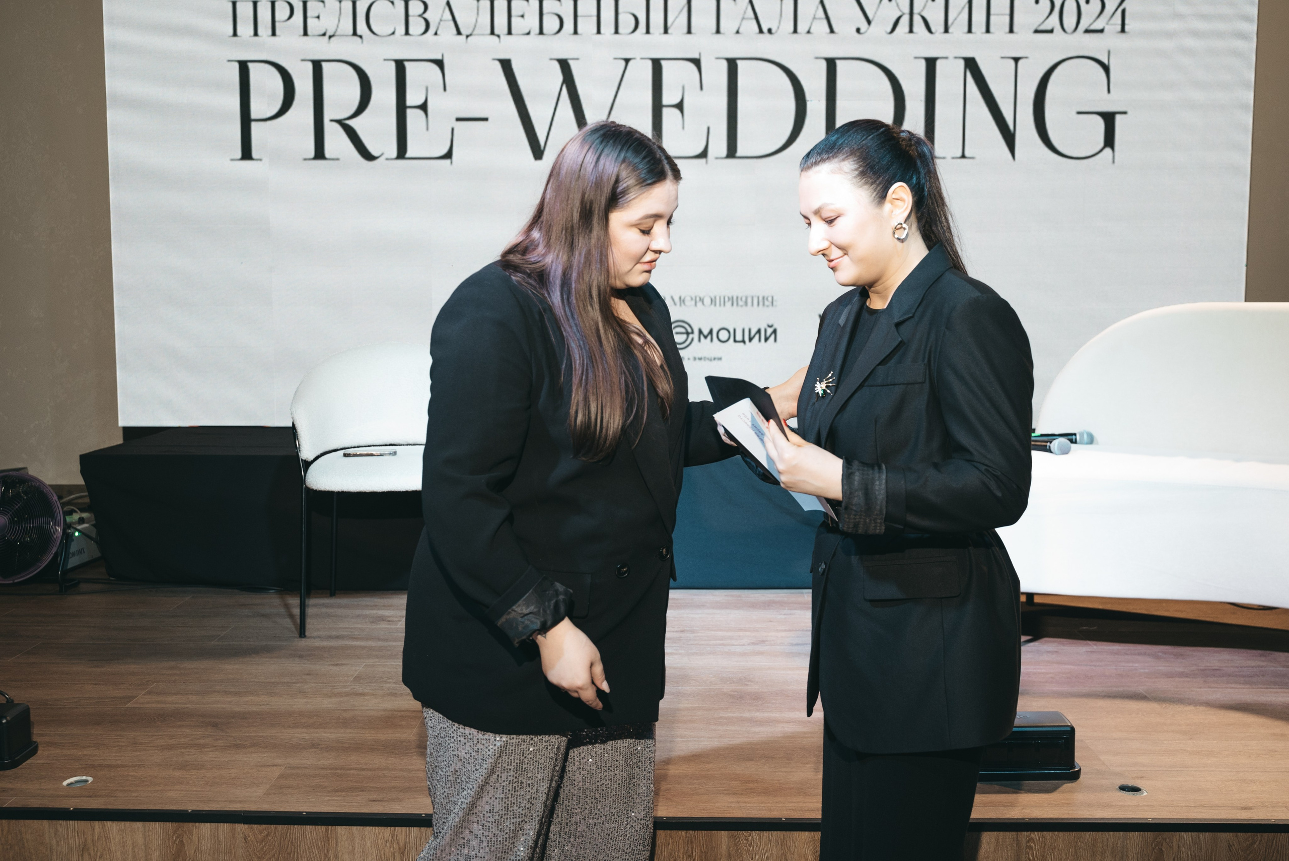 WhiteRoom Pre-wedding. Репортажный и свадебный фотограф в Сургуте