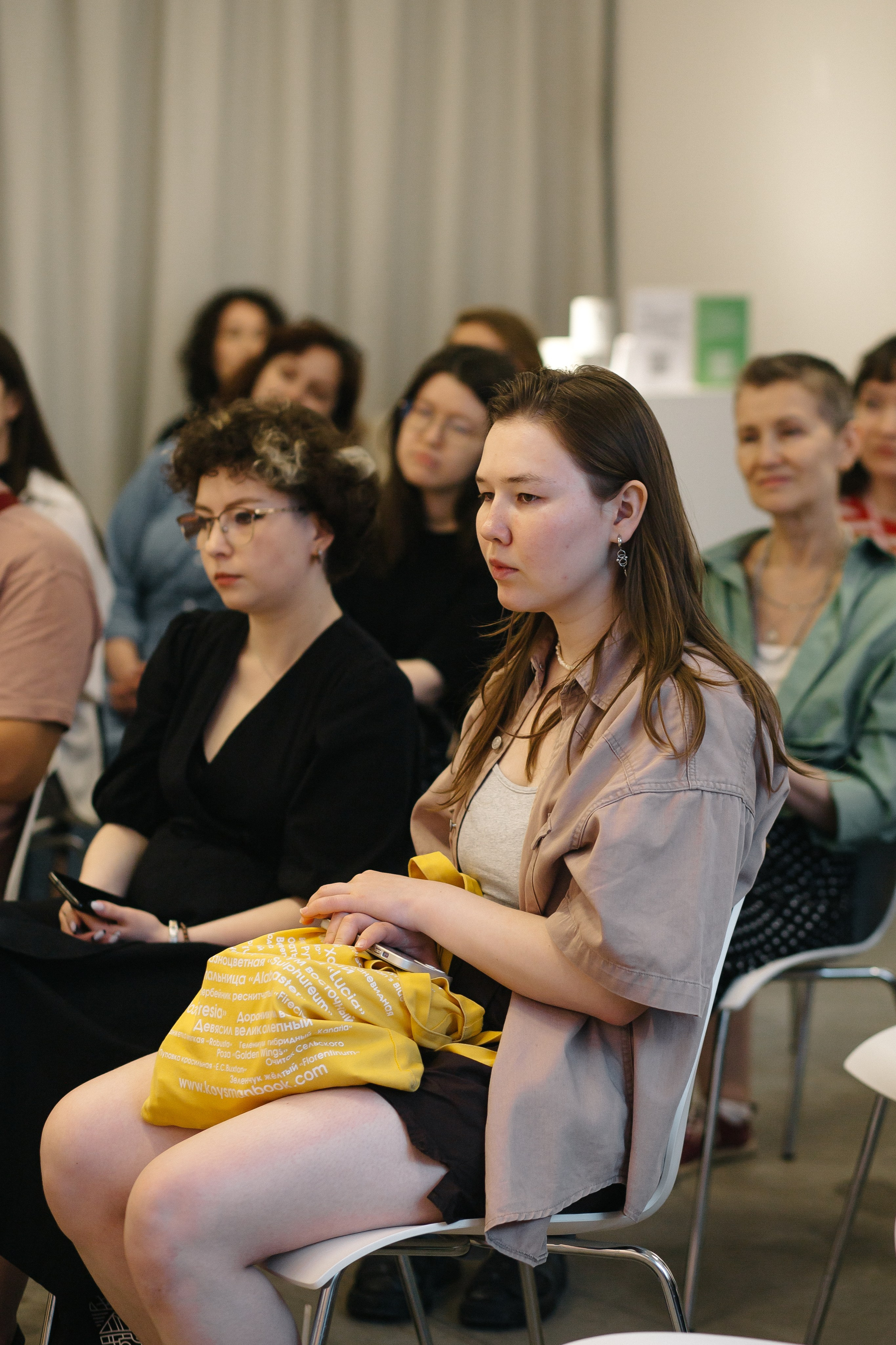 07.06.2024 Презентация книги «Балконы: почему они у нас такие?». Книжный клуб