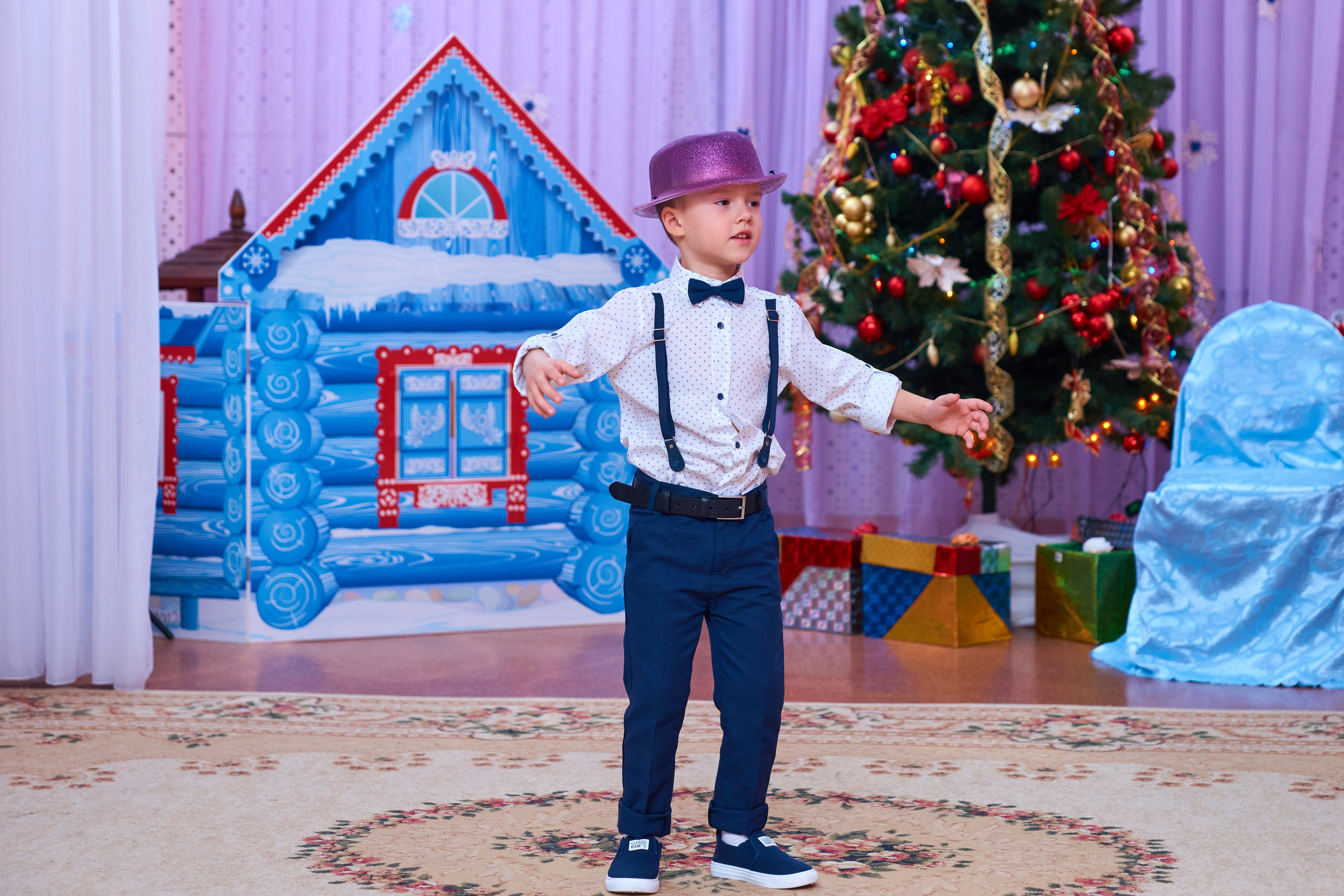 Новогодние утренники. Childrenfoto.ru