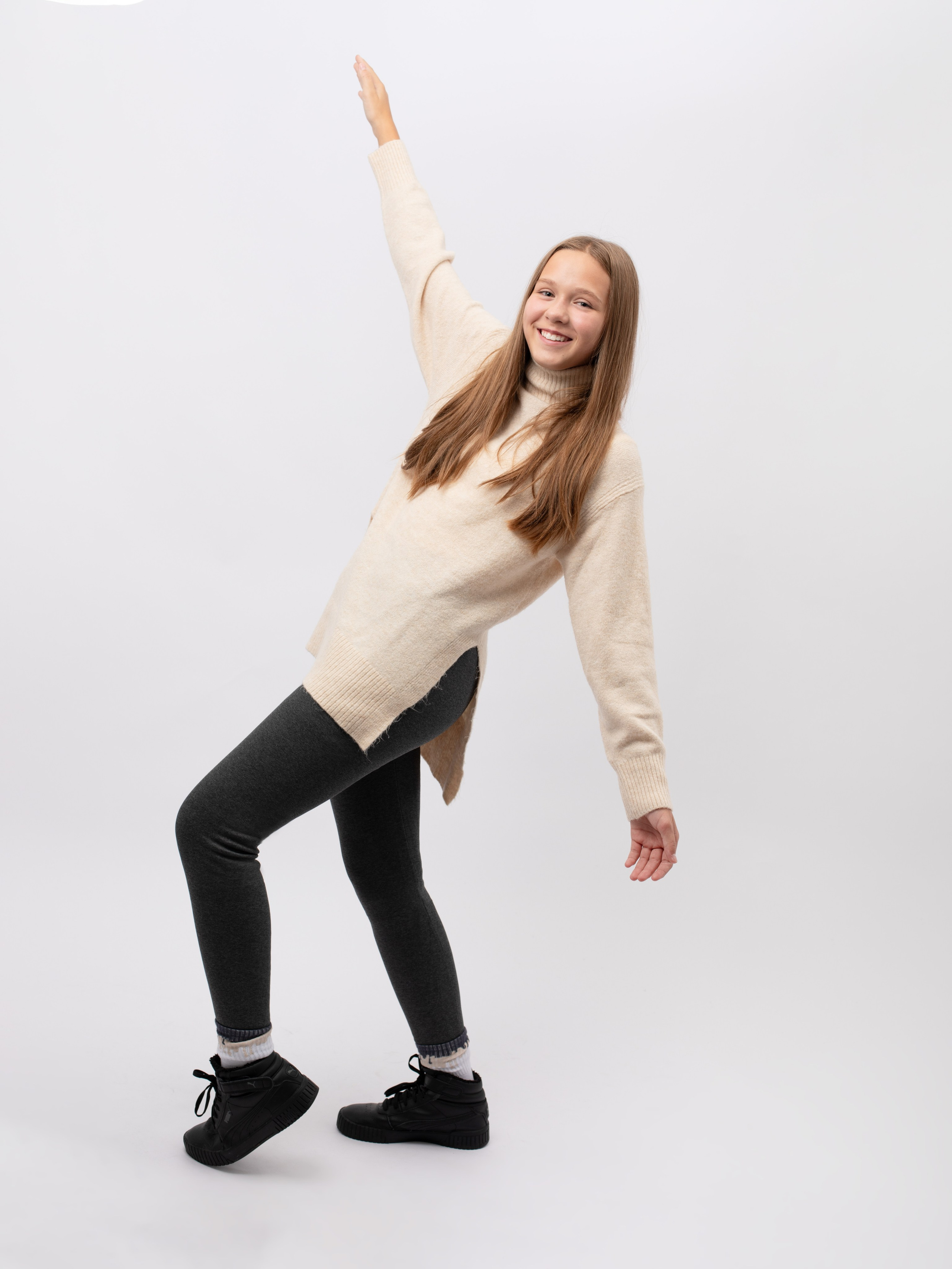 Утепленные лосины. Фотостудия предметной и модельной съёмки для маркетплейсов