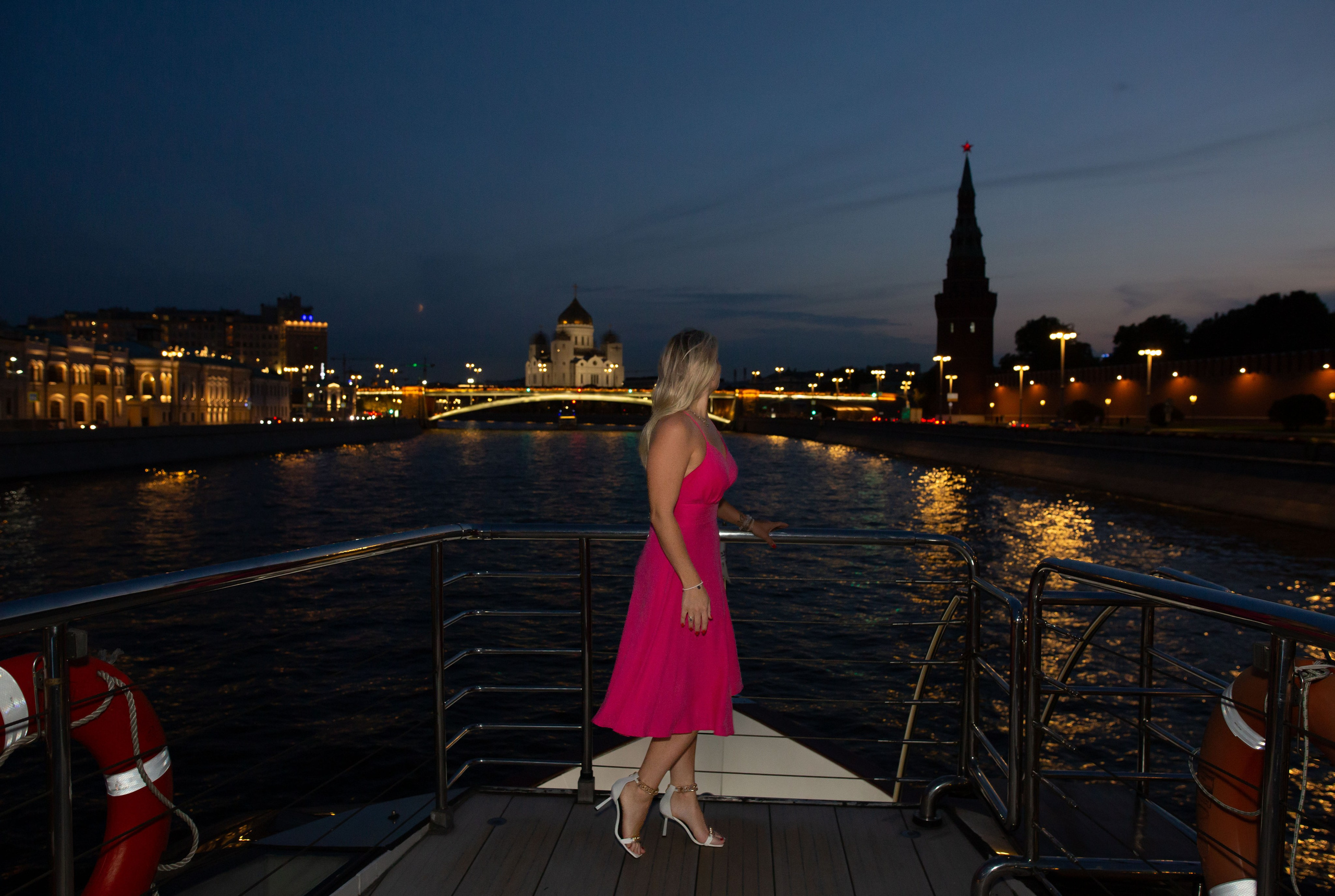 Dubai Vibes Intourist Cruise Party. Семейный и детский фотограф Анна Петракова