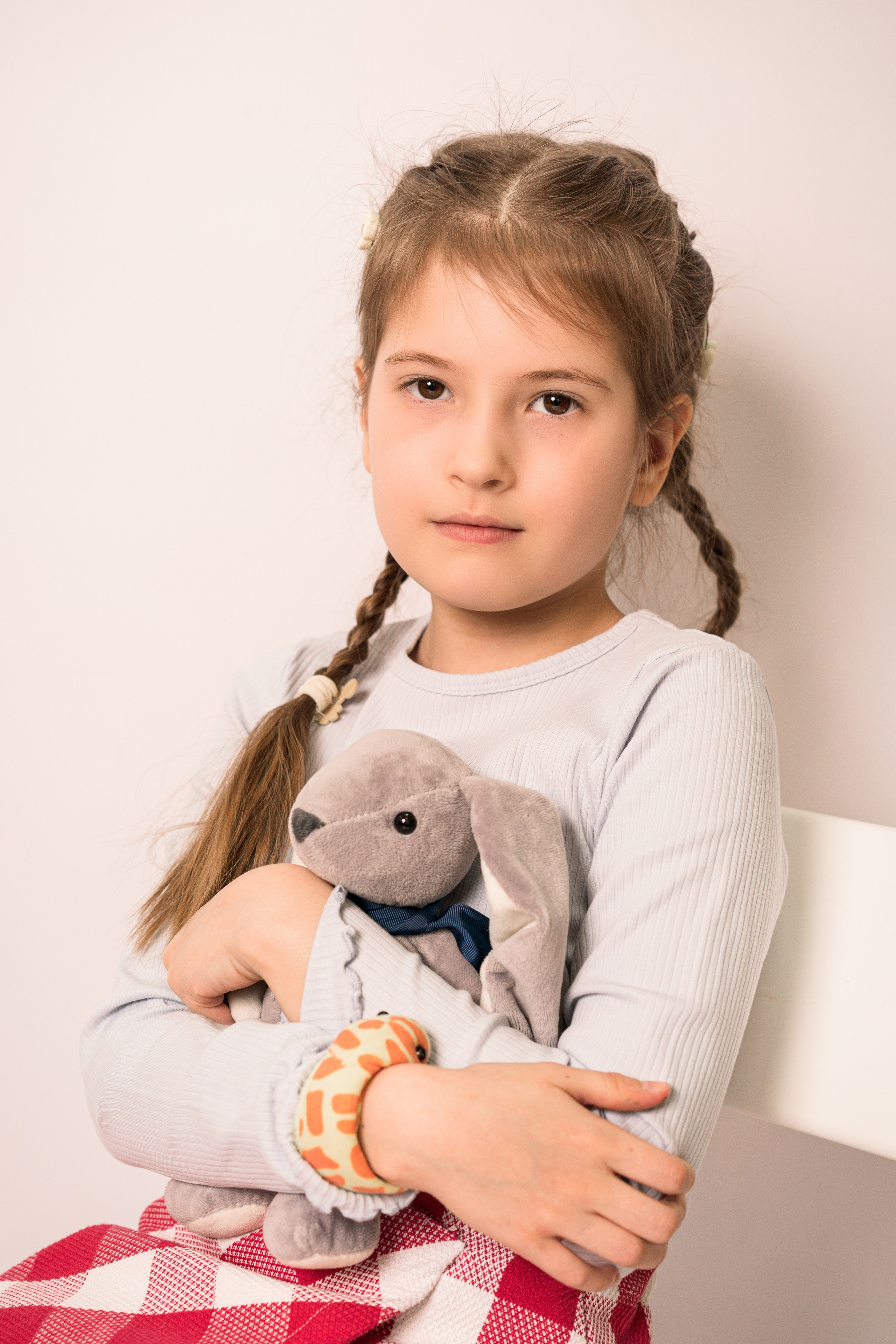 Детский сад, портреты белый фон. Фотограф Шунова Саша