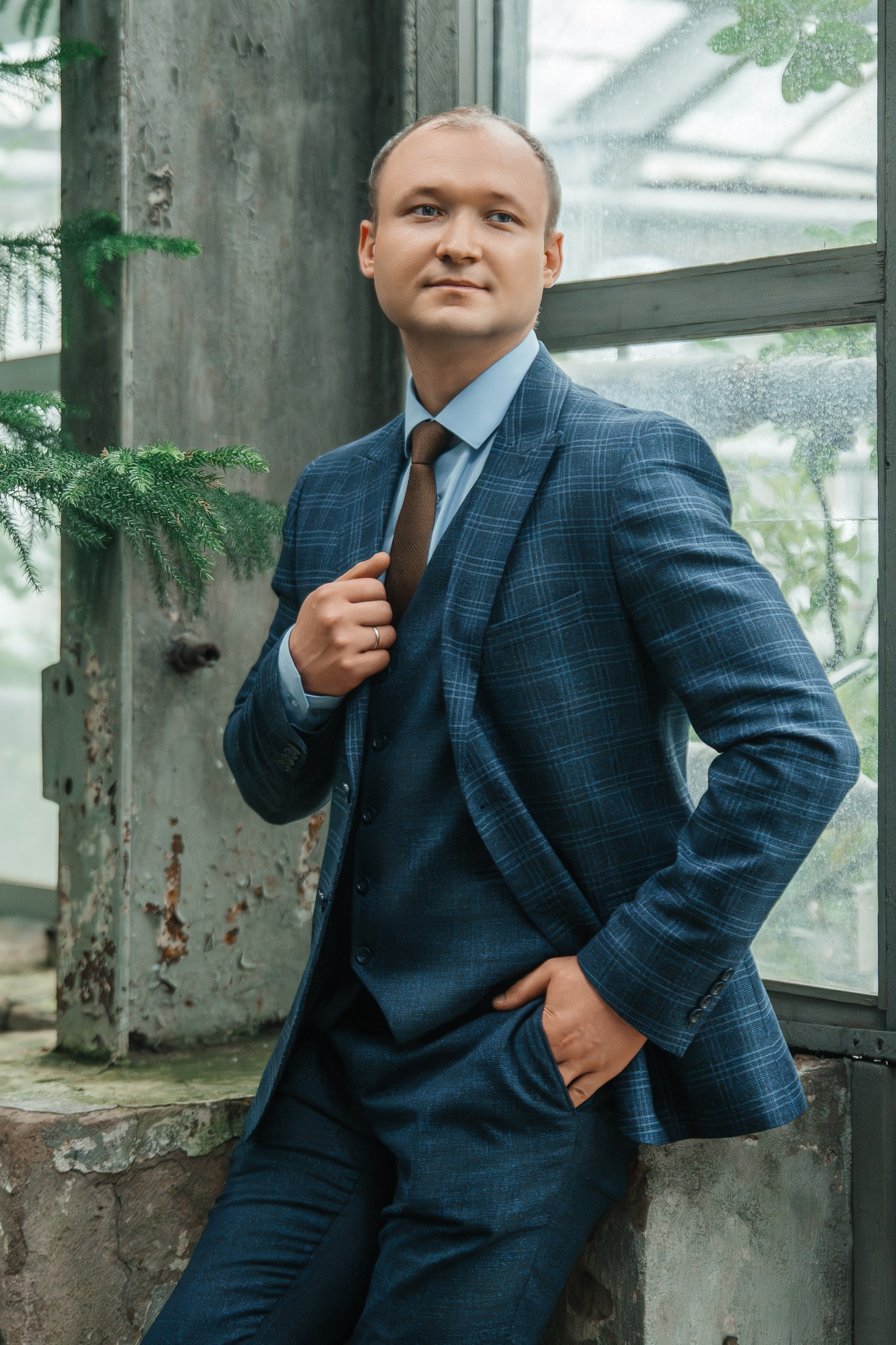 Свадебная фотосессия в оранжерее Ботанического сада им. Цицина. Свадебный и репортажный фотограф-видеограф Москва и Московская область