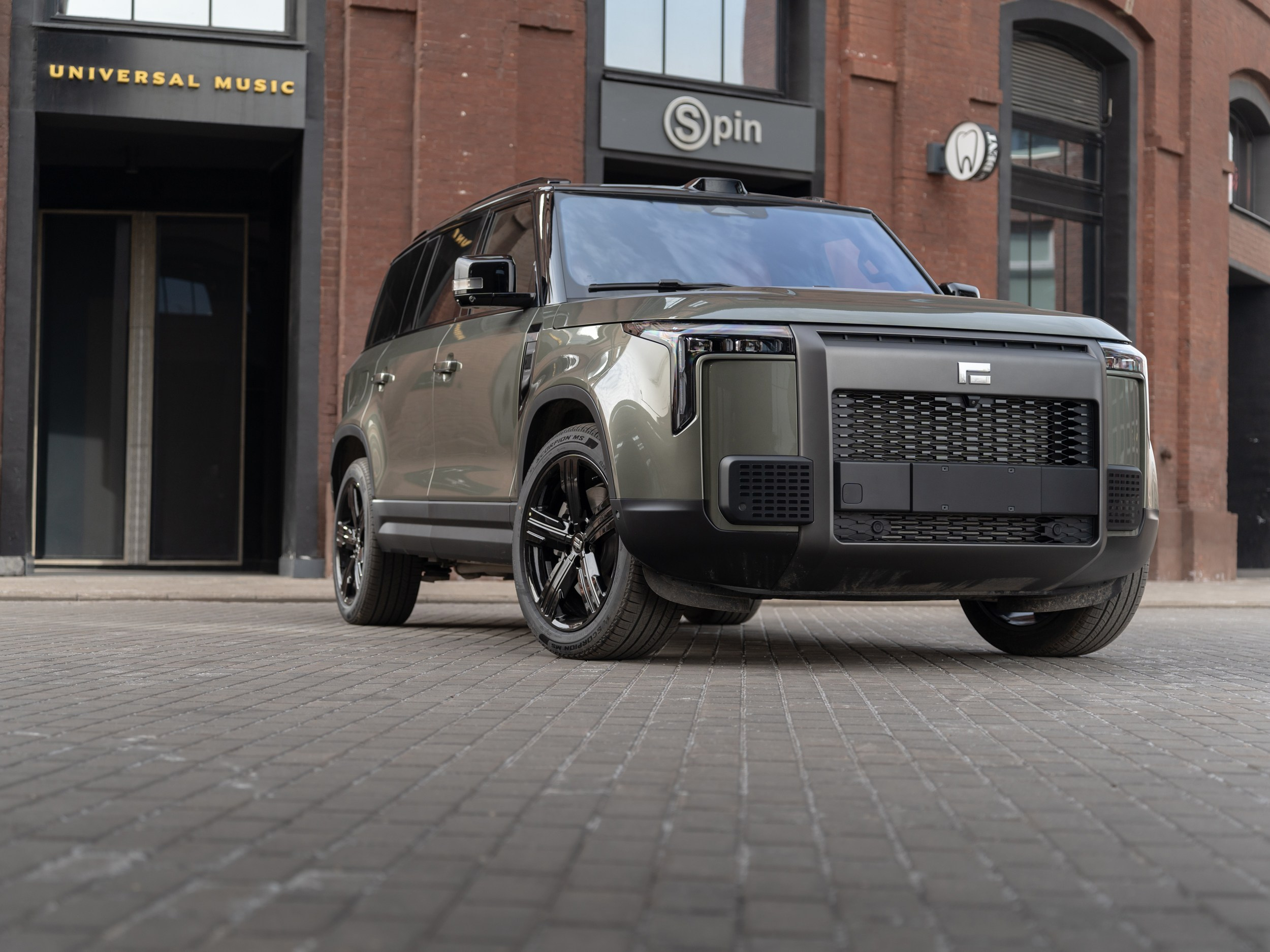 фото  polar stone one локация газгольдер