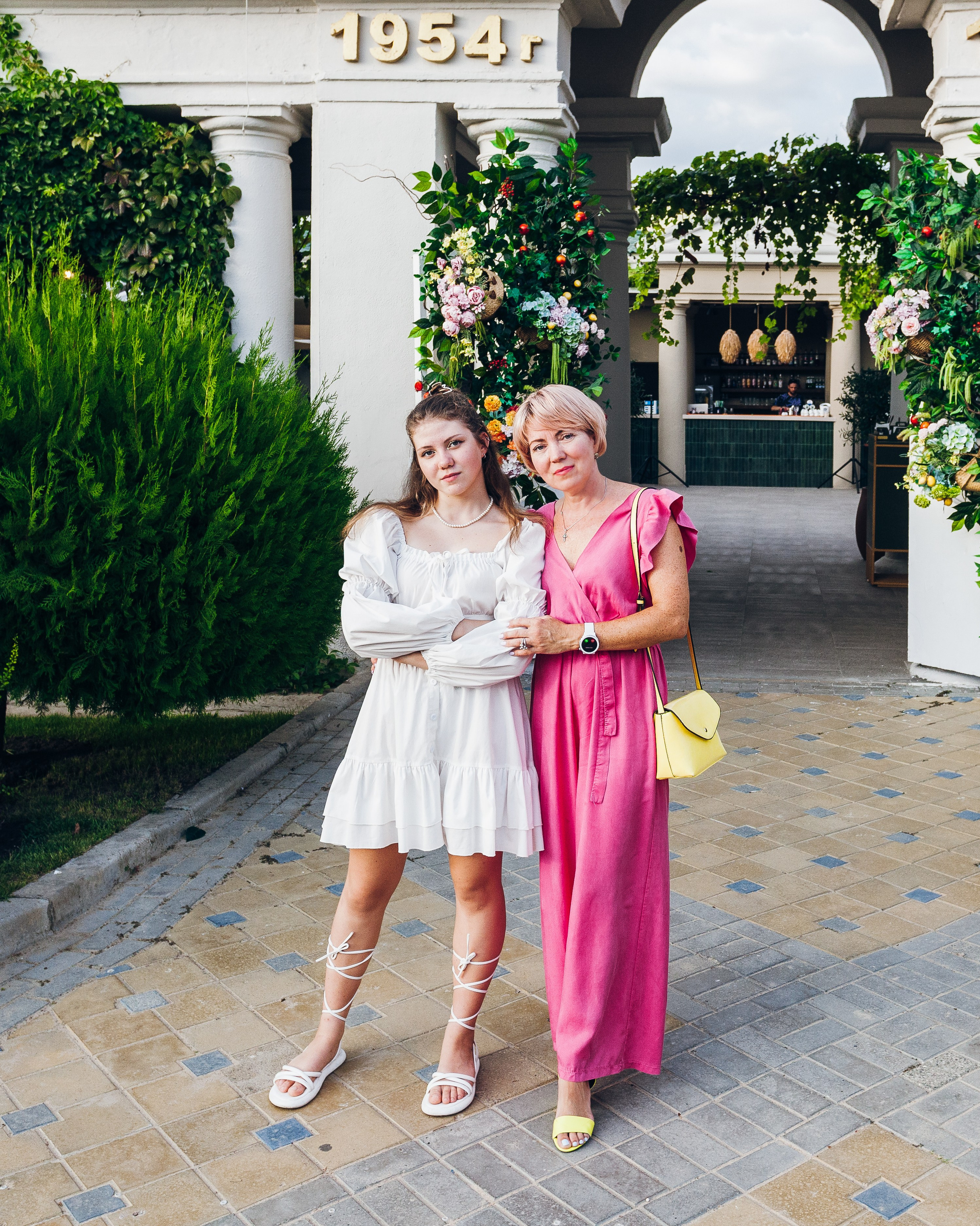 День рождение в уютном ресторане. Фотограф Денис Денисов