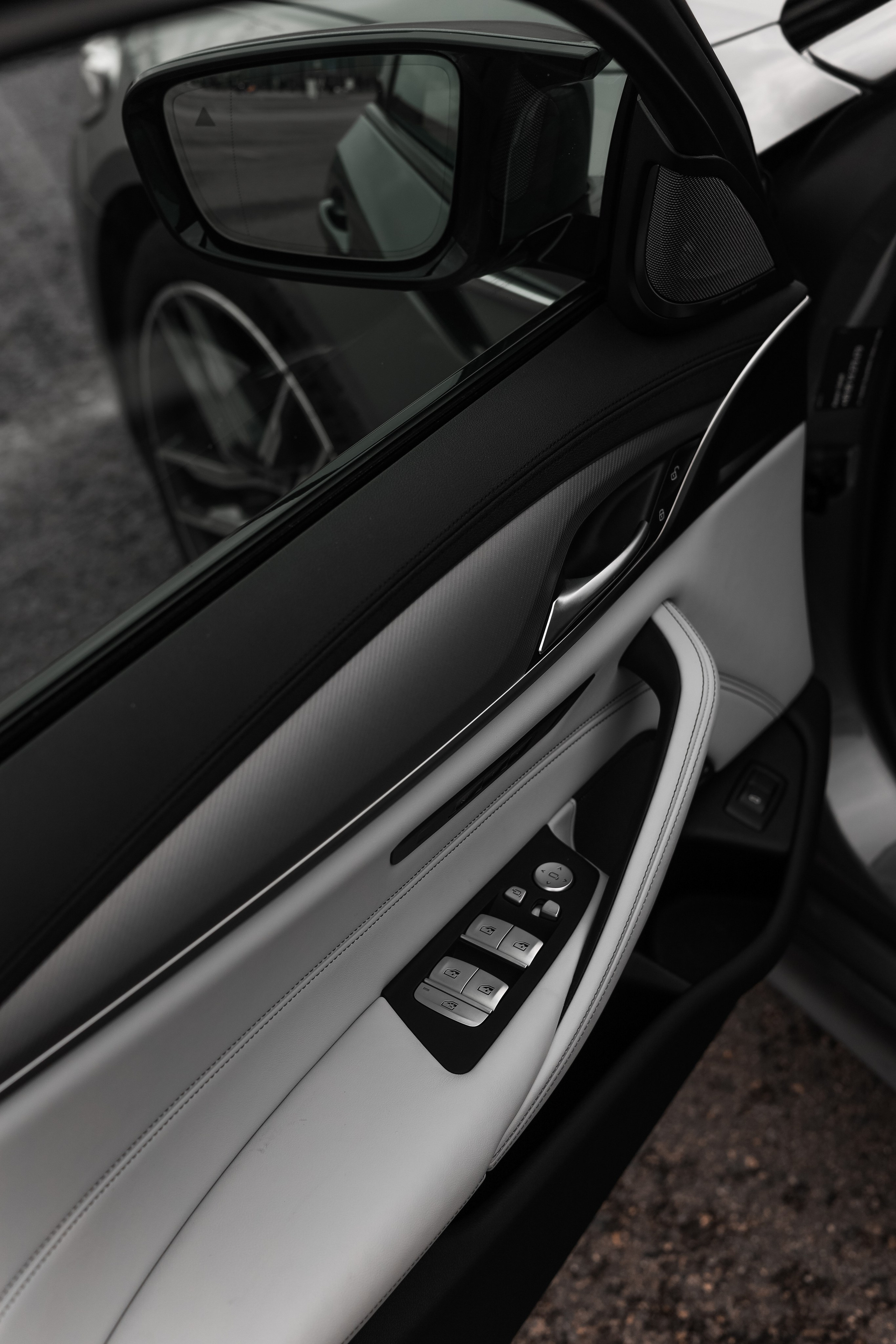 𝐵𝑀𝒲 𝑀5. Wedding Photographer from St.Petersburg