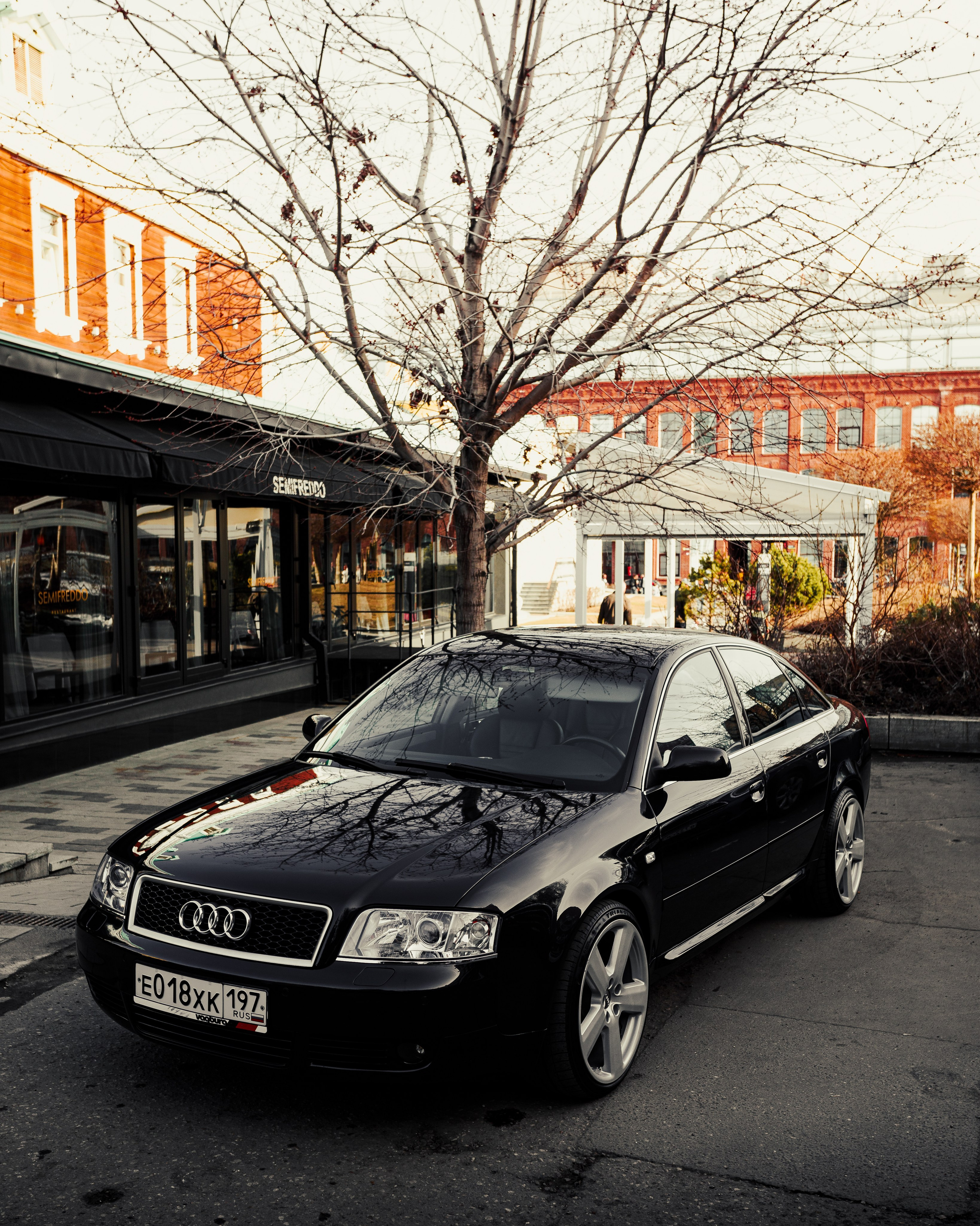 Кофе и Тачки. Спортивный фотограф — Никита