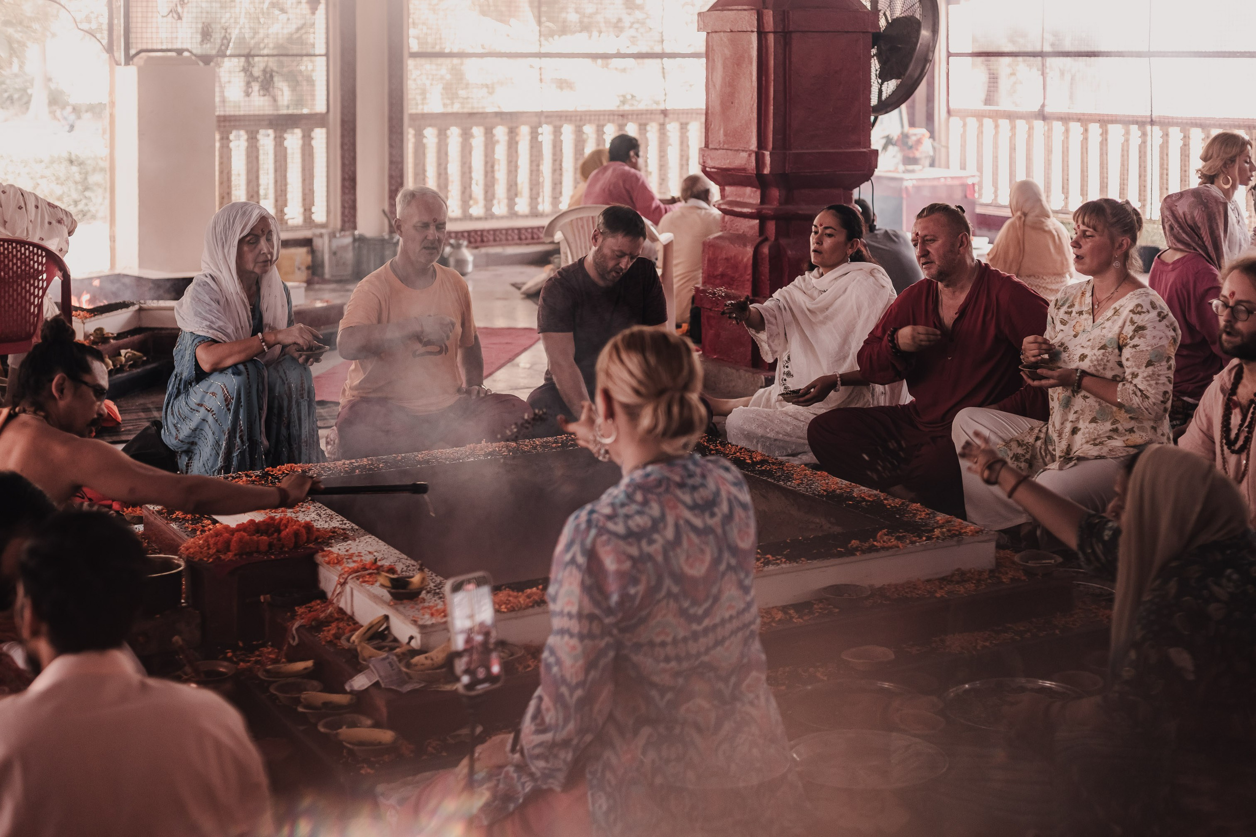 Navaratri yajna at Devraha Baba Ji ashram. Мариам Багдасарян