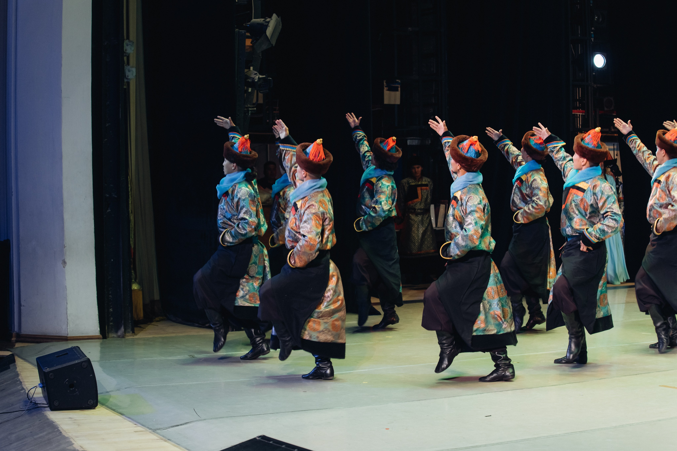 Лучший учитель родного языка и литературы 2025. Свадебный и семейный фотограф в Улан-Удэ