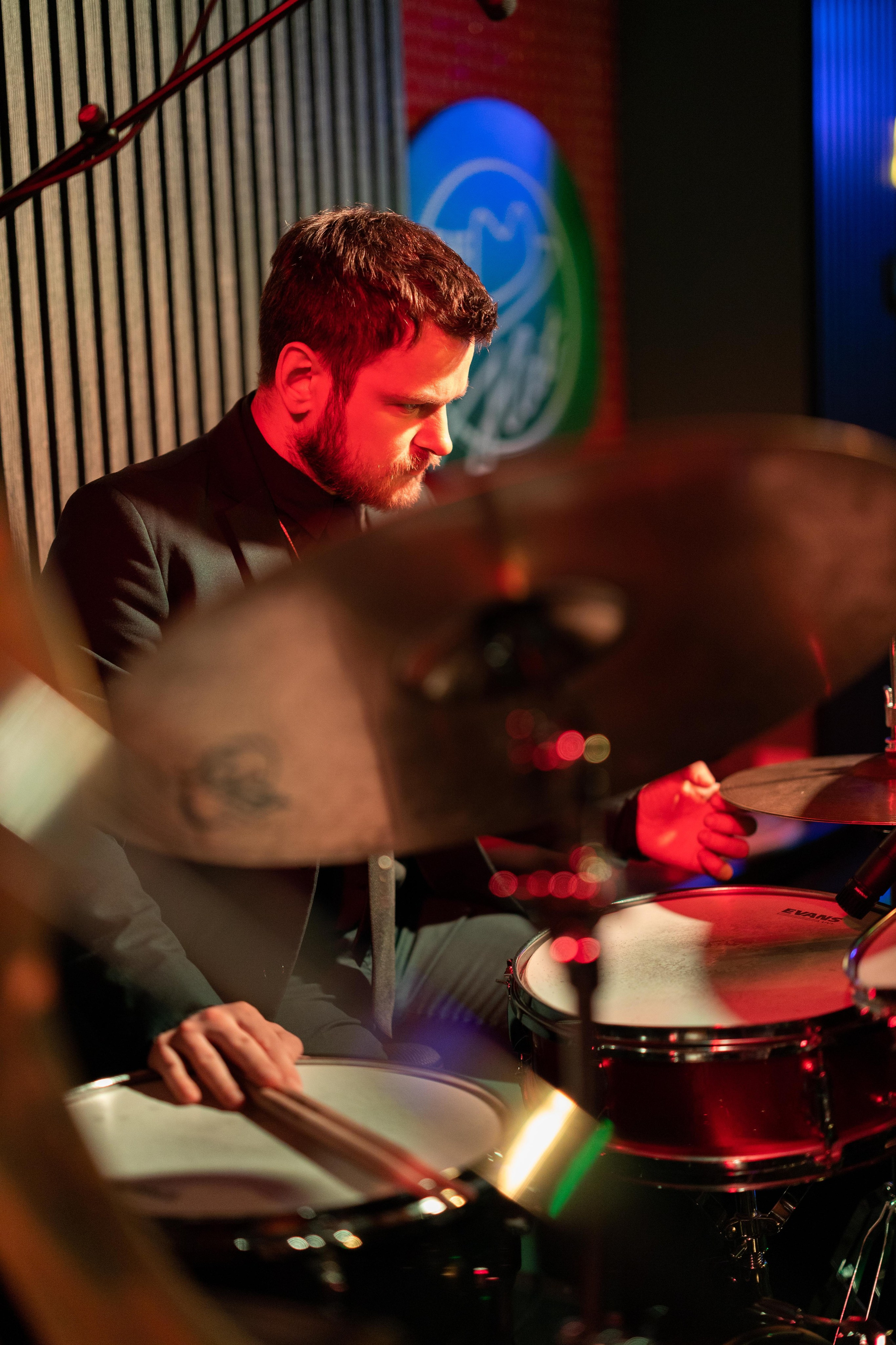 Film backstage. VICTORIA SHU