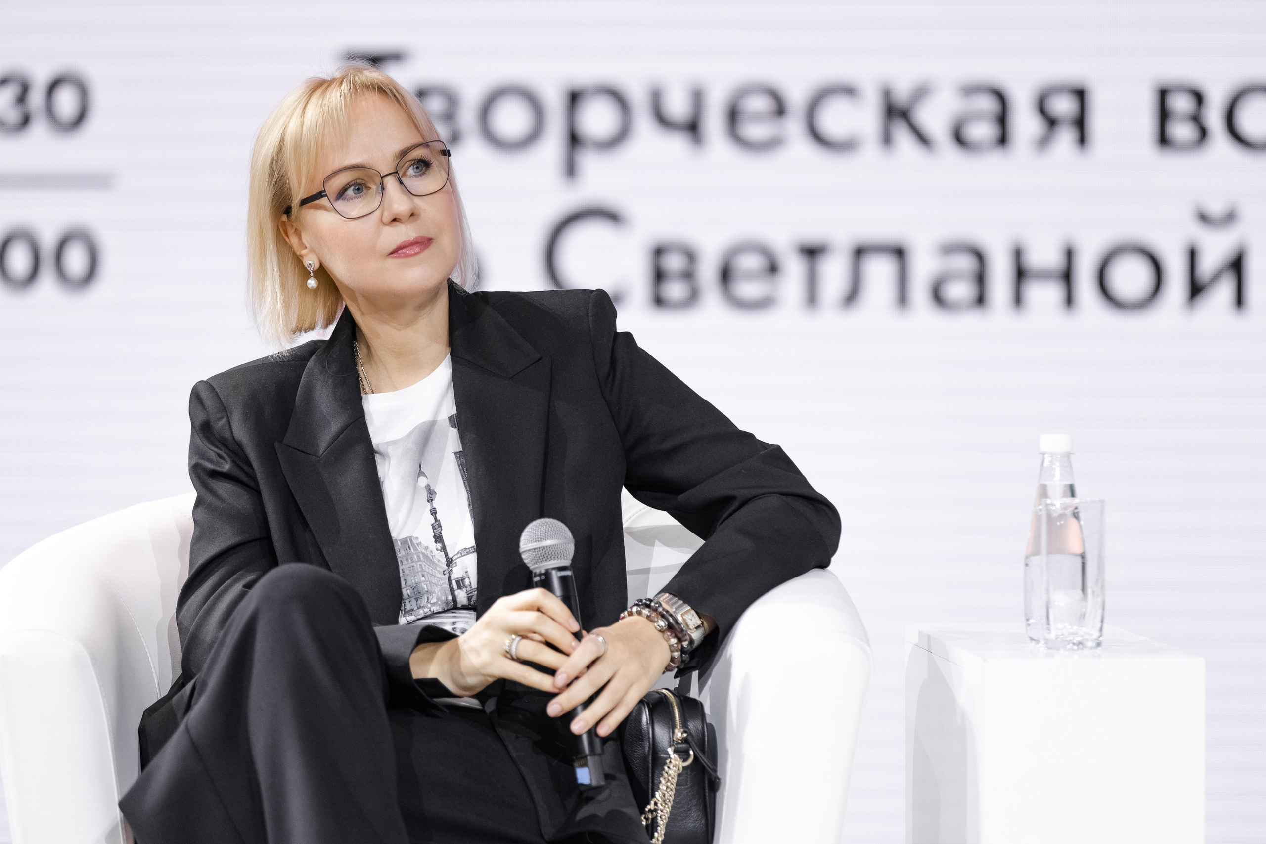 Выставка Россия: наша культура. Свадебный репортажный фотограф в Москве