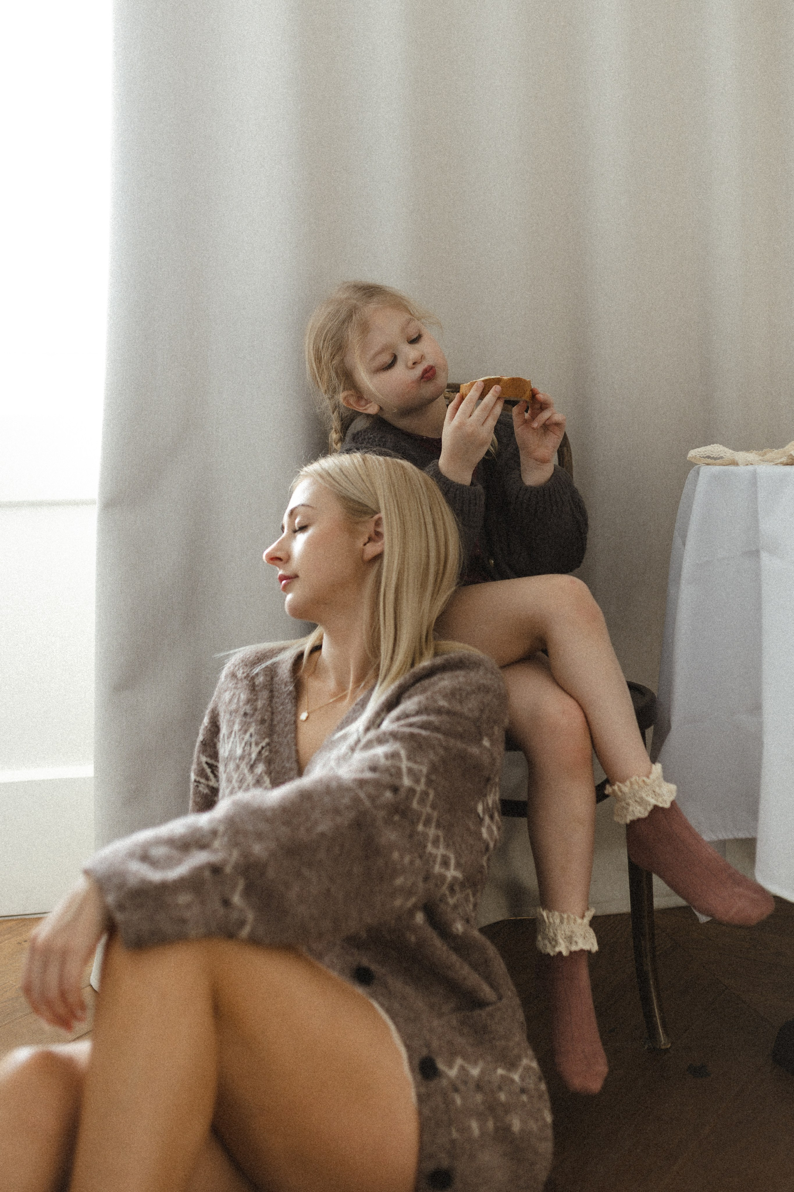 Лера Мира и клубничное варенье. Семейный фотограф в Москве Алина Савченко