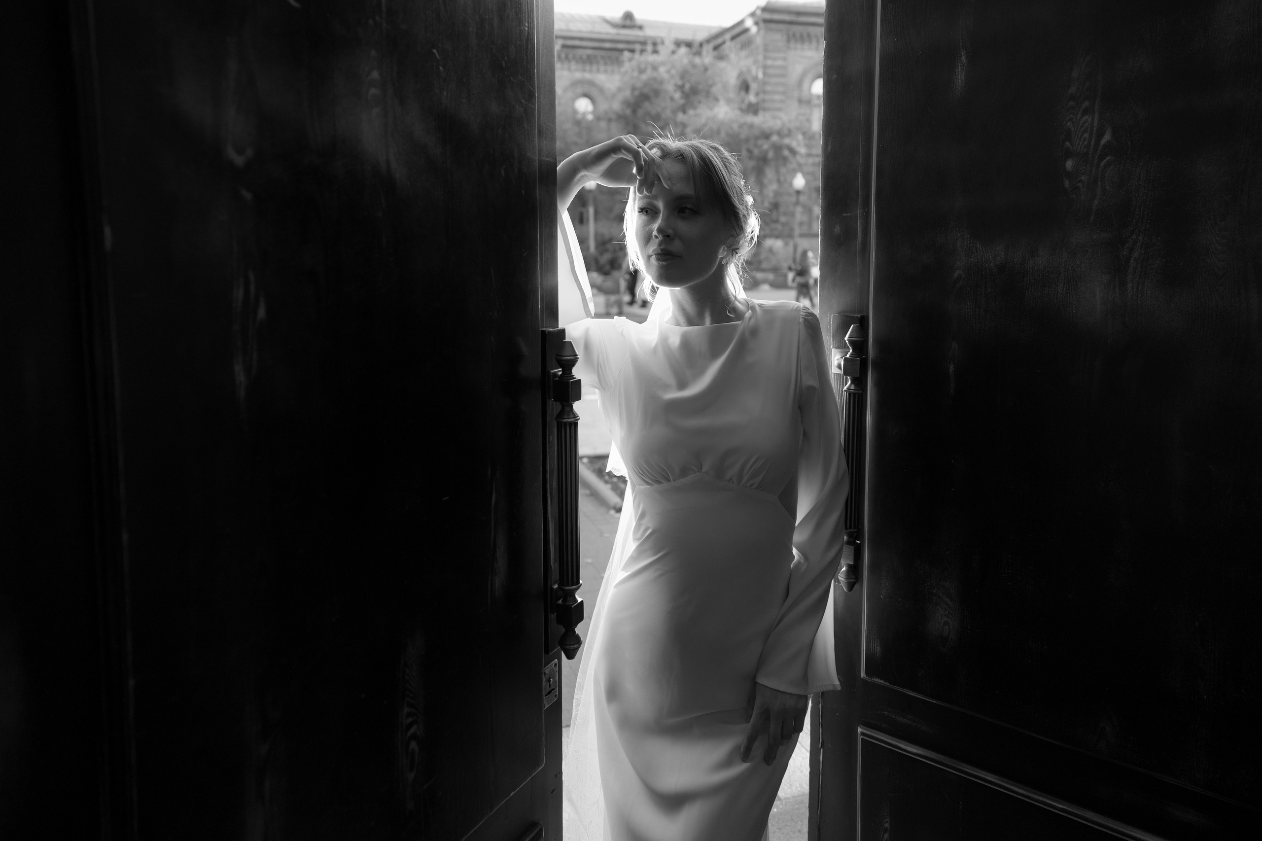 Стильная свадебная фотосессия в Красноярске, идеи для съемки в Красноярске, свадебный организатор