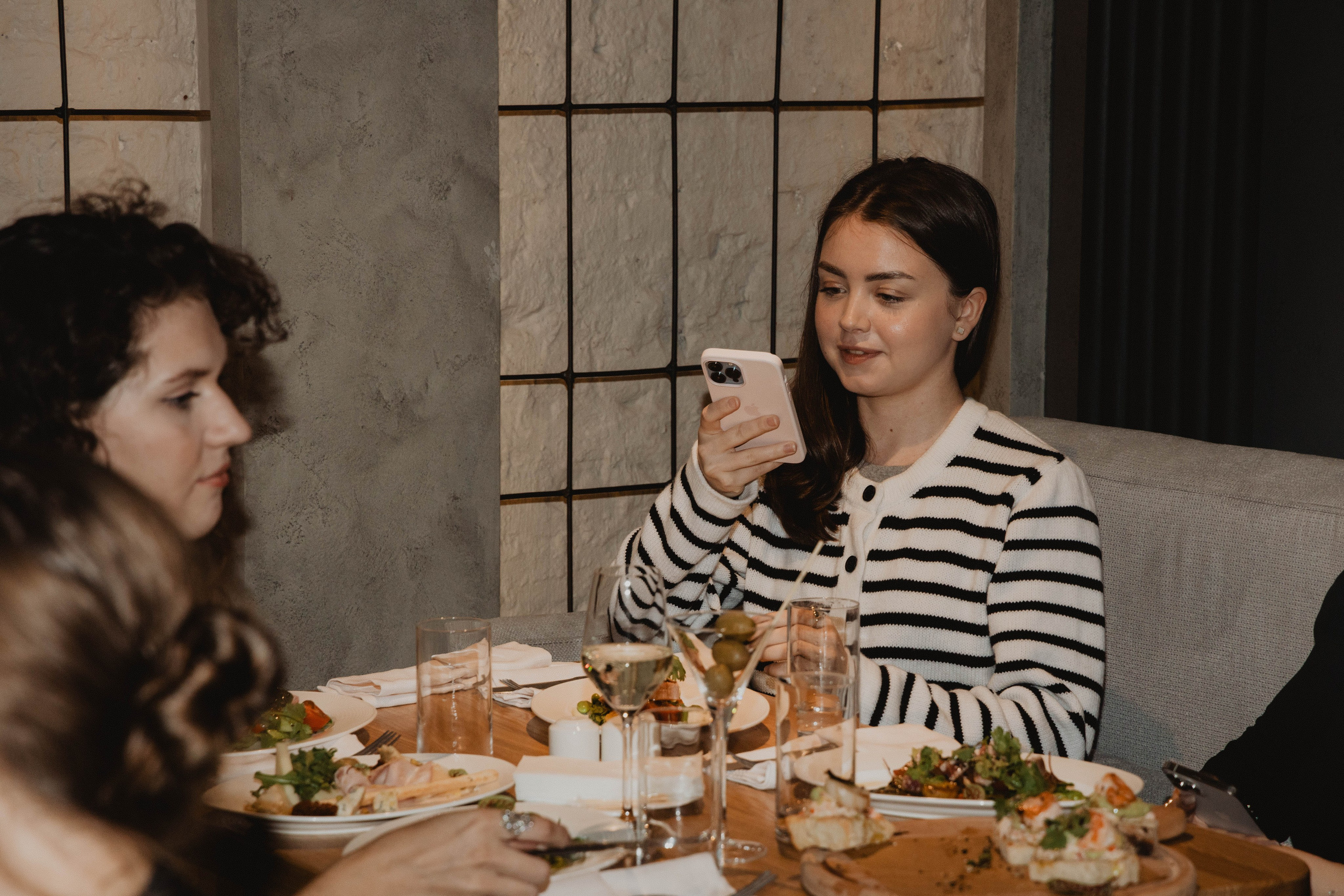 Репортажная съемка в ресторане — фото с гостями и атмосферой | Николай Завалишин. NICKZAVALISHIN — Визуал который продаёт