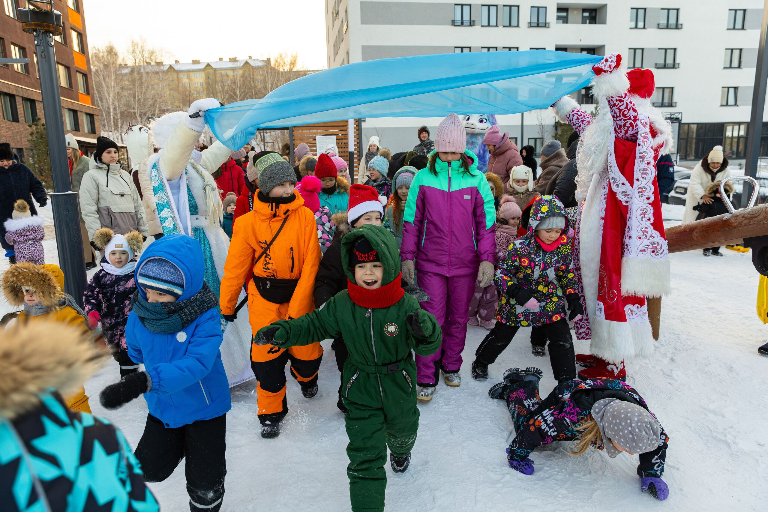 Уличный праздник ЖК «Геометрия». Фотограф Александр Поздняков  Новосибирск