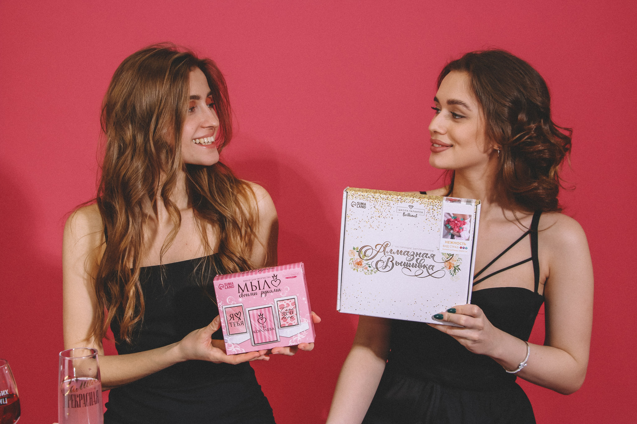 Разработки 8 марта. Фотограф для различных событий, проектов, маркетплейсов, сайтов и мероприятий в Екатеринбурге