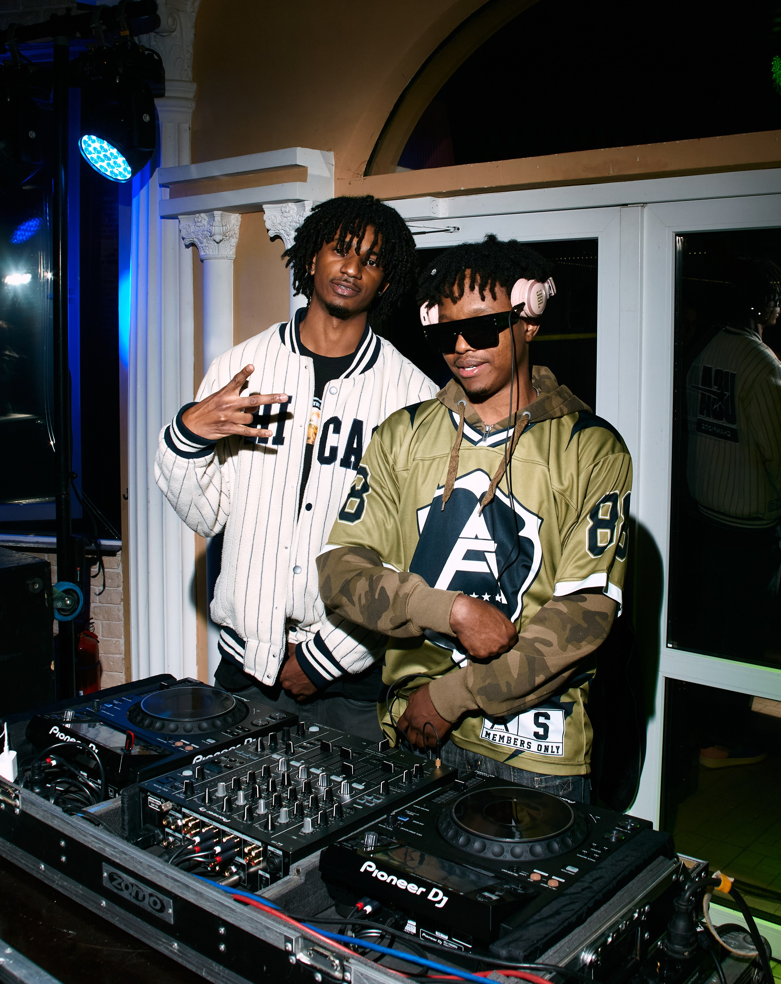 Галерея фотографий — портфолио фотографа Екатеринбурга. Портретный и репортажный фотограф в Екатеринбурге Толя Настоящев