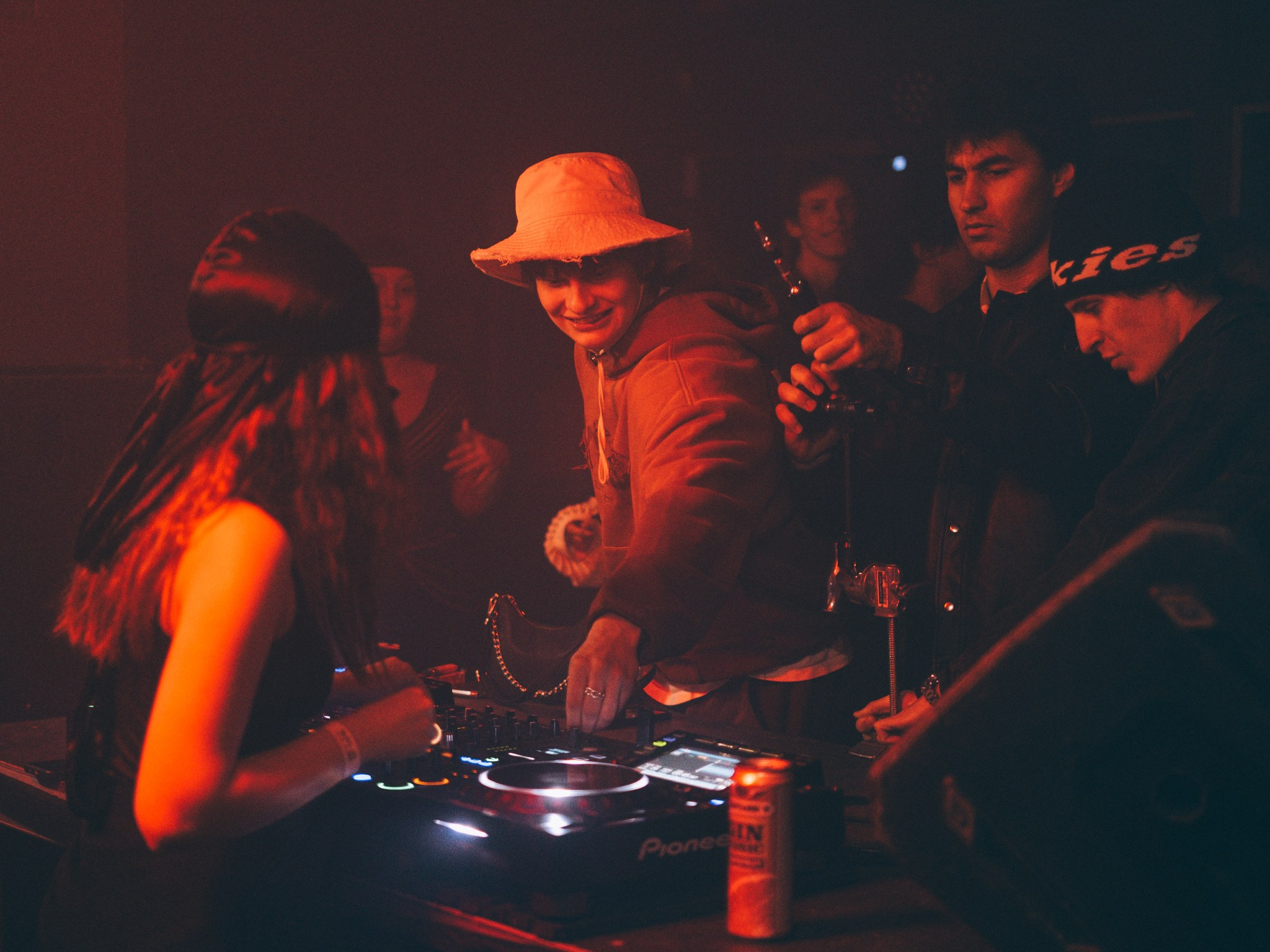 Репортаж STAYA POOL 2025 | Фотосъёмка в Екатеринбурге. Портретный и репортажный фотограф в Екатеринбурге