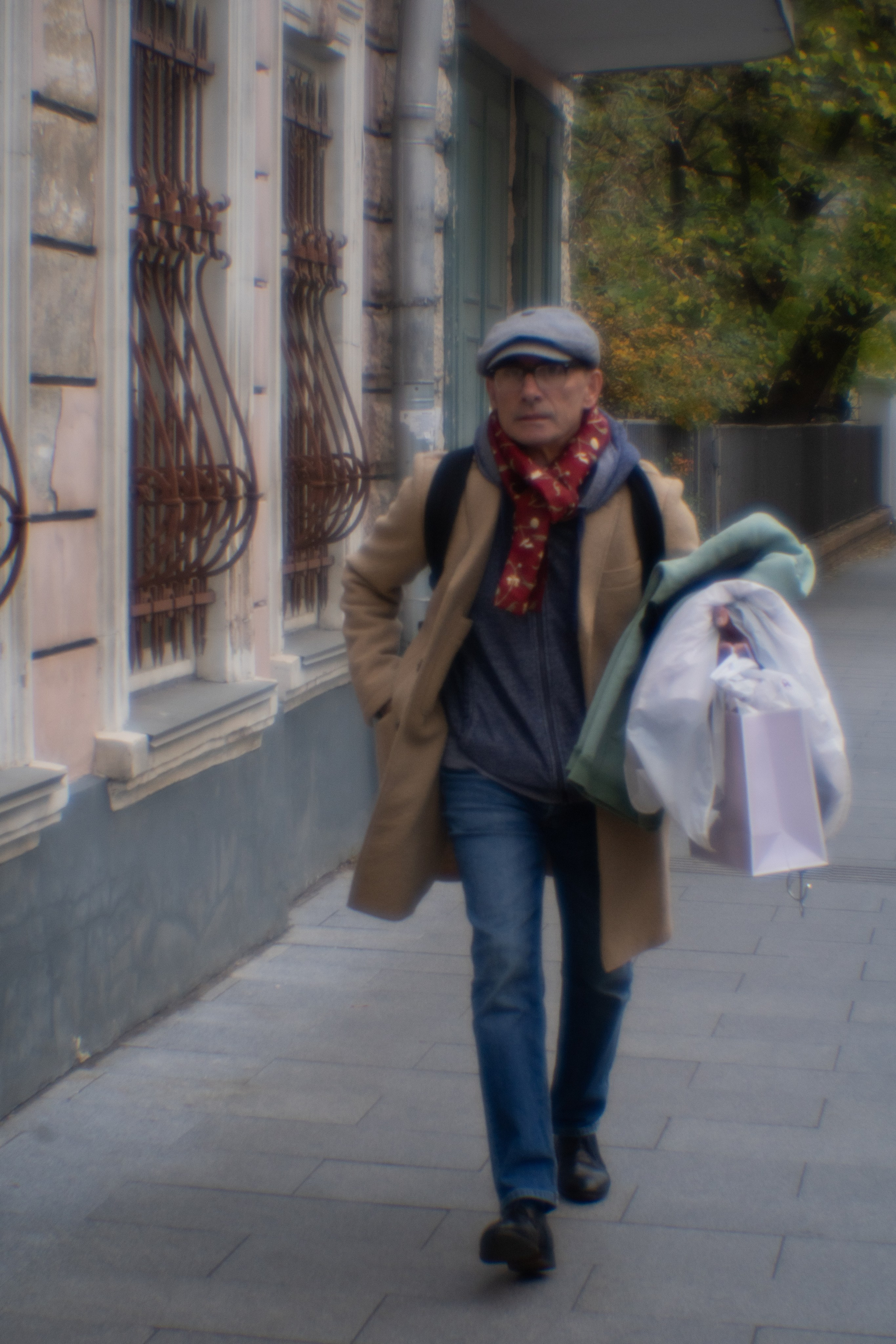 Съёмка открытия вытсавки художника Ильи Даньшина. Лиза Фирстова — самый добрый фотограф