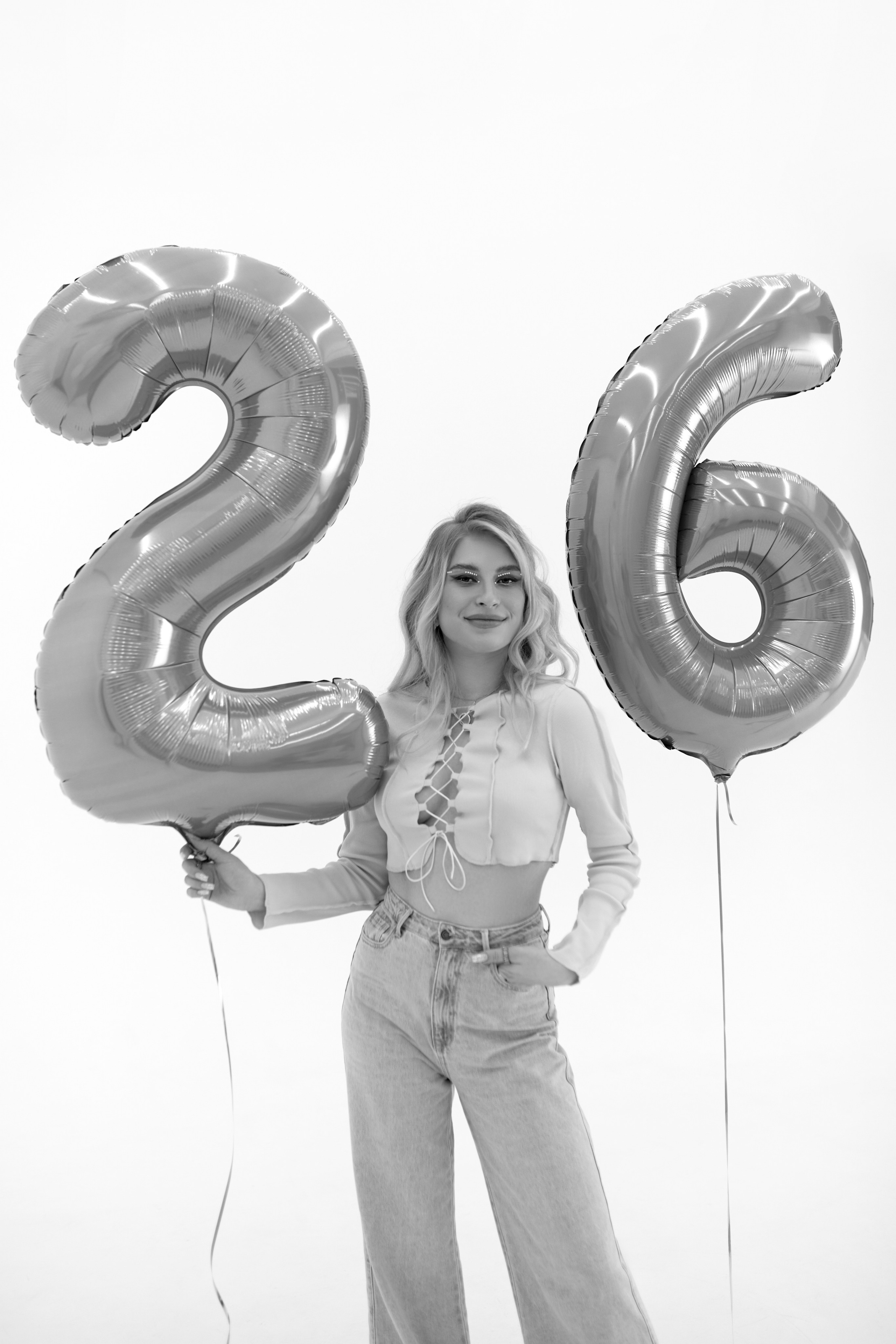 Фотосессия ко дню рождения. Сестры Карабаза. Фотографы и ретушеры в Москве и Санкт-Петербурге