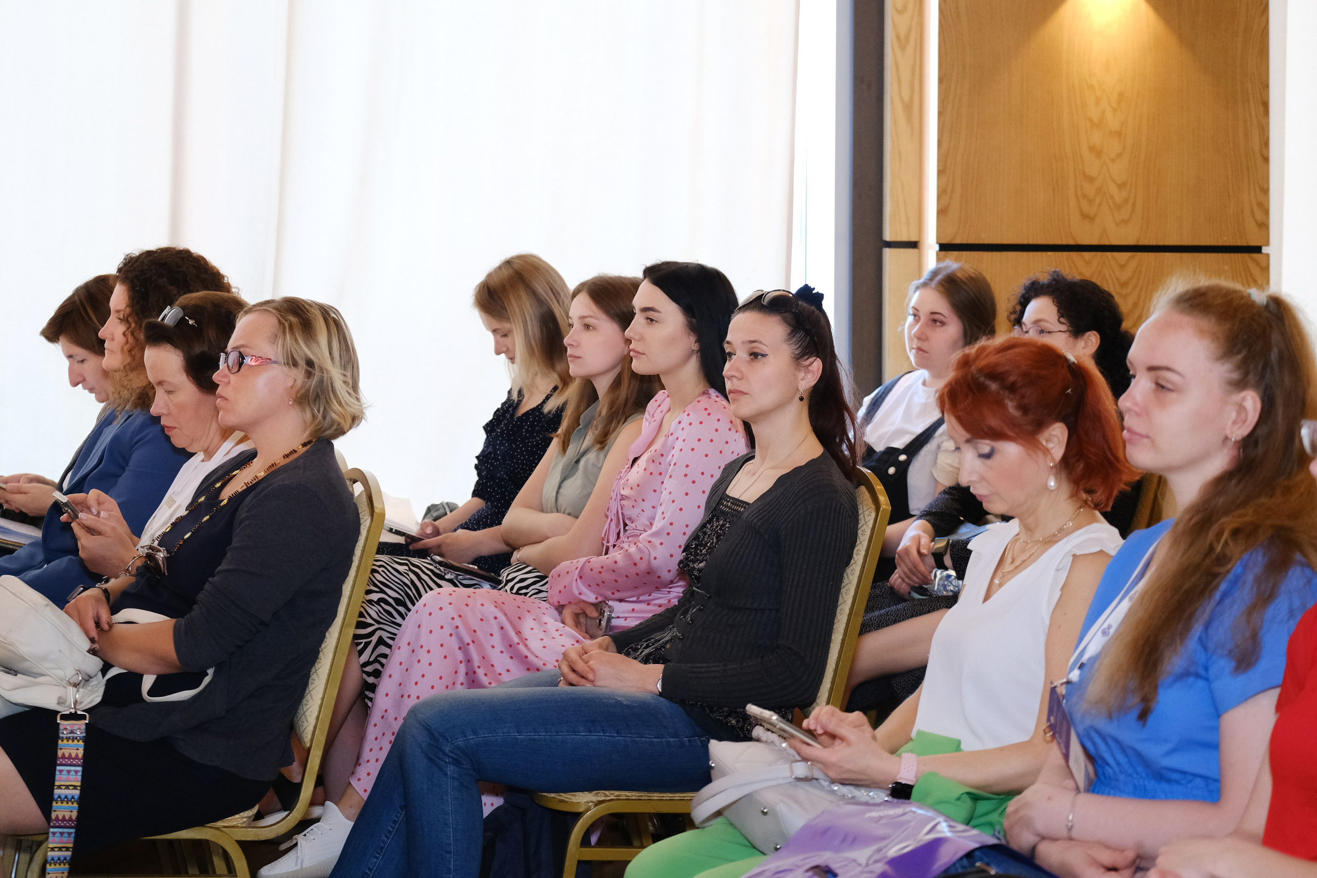 Школа Российского общества акушеров-гинекологов. Свадебный и репортажной фотограф Денис Ожигин в Краснодаре и Краснодарском крае