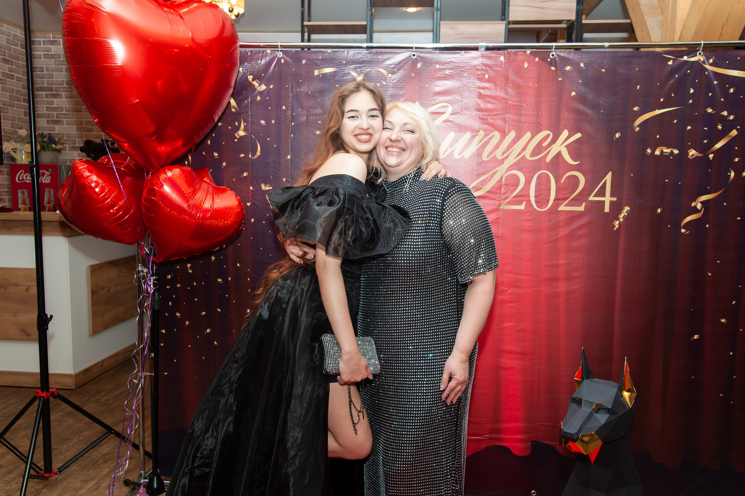 Выпускной МАОУ СОШ № 17 им. Эдуарда Есаяна. Свадебный и семейный фотограф Денис Лукьянов в Краснодаре, Краснодарском крае и Республике Крым