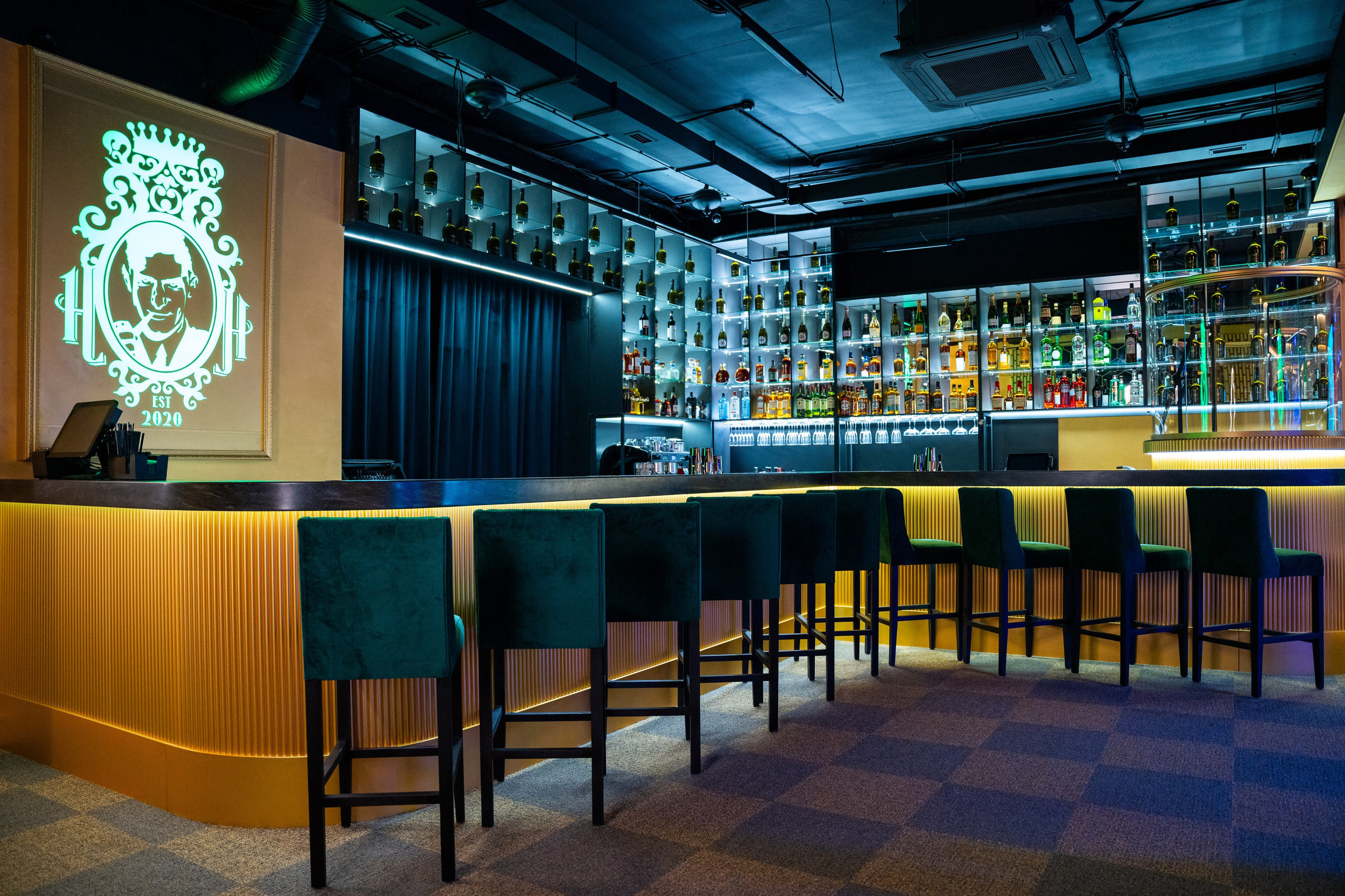 Фотосъемка интерьера стриптиз-клуба Hefner — элитный клуб Краснодара. Интерьерная фотосъемка клуба Hefner в Краснодаре — профессионально. Шедевры для Вас! Фотограф и Видеограф в Краснодаре Пахиев Руслан