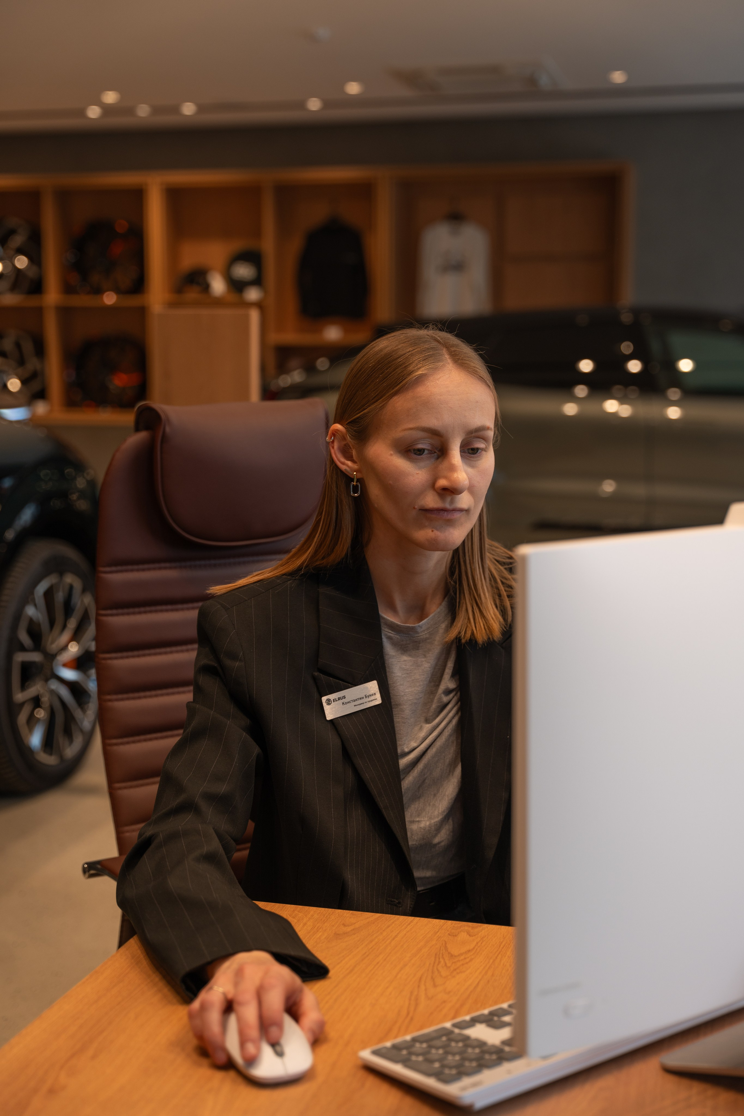 Интерьерная фотосъемка автосалона Elrus в Краснодаре. Zeekr, LiXiang Профессиональная фотосъемка интерьера премиум-автосалона в Краснодаре. Шедевры для Вас! Фотограф и Видеограф в Краснодаре Пахиев Руслан