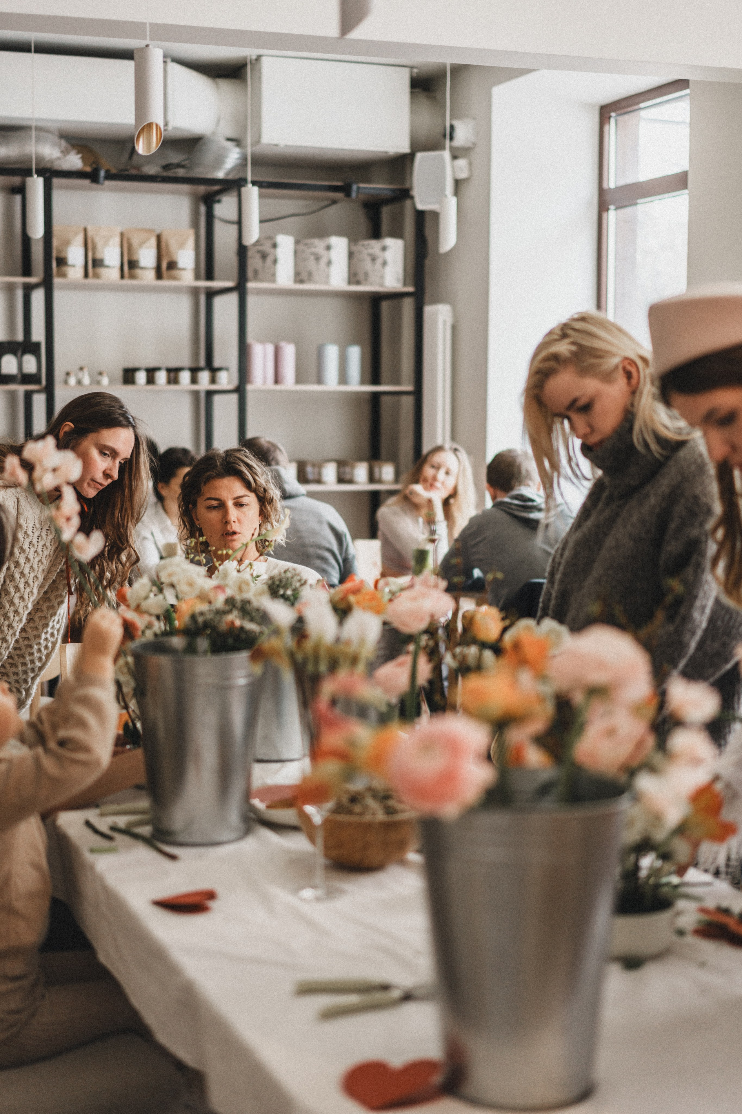 OCHEN' — цветочная встреча 14 февраля. Семейный и детский фотограф и видеограф в Москве, Серпухове и Тарусе Валерия Сорокина