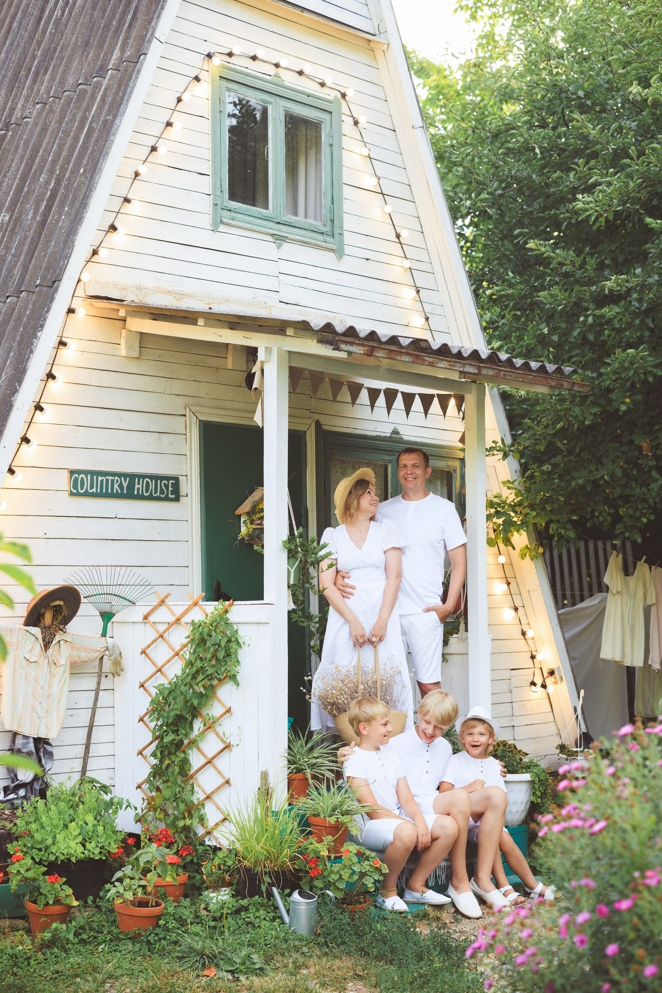 Семейная фотосессия, загородная фотостудия Clover Dacha. Семейный и детский фотограф в Краснодаре Анна Трашкова