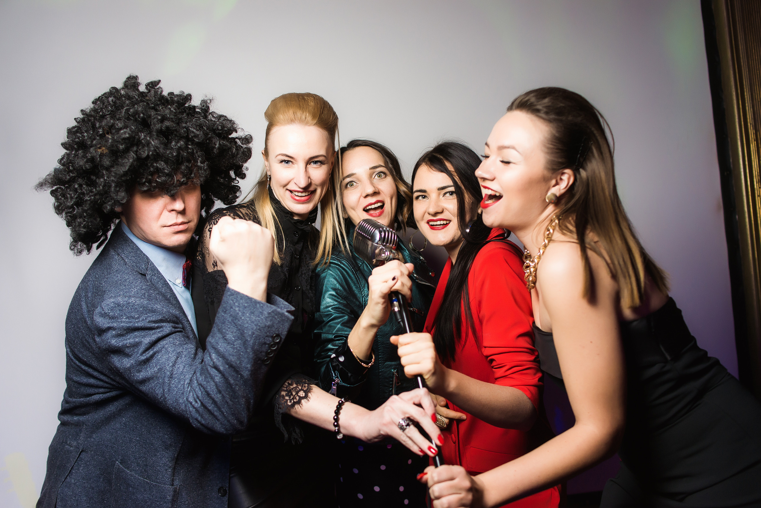 Party. Главная