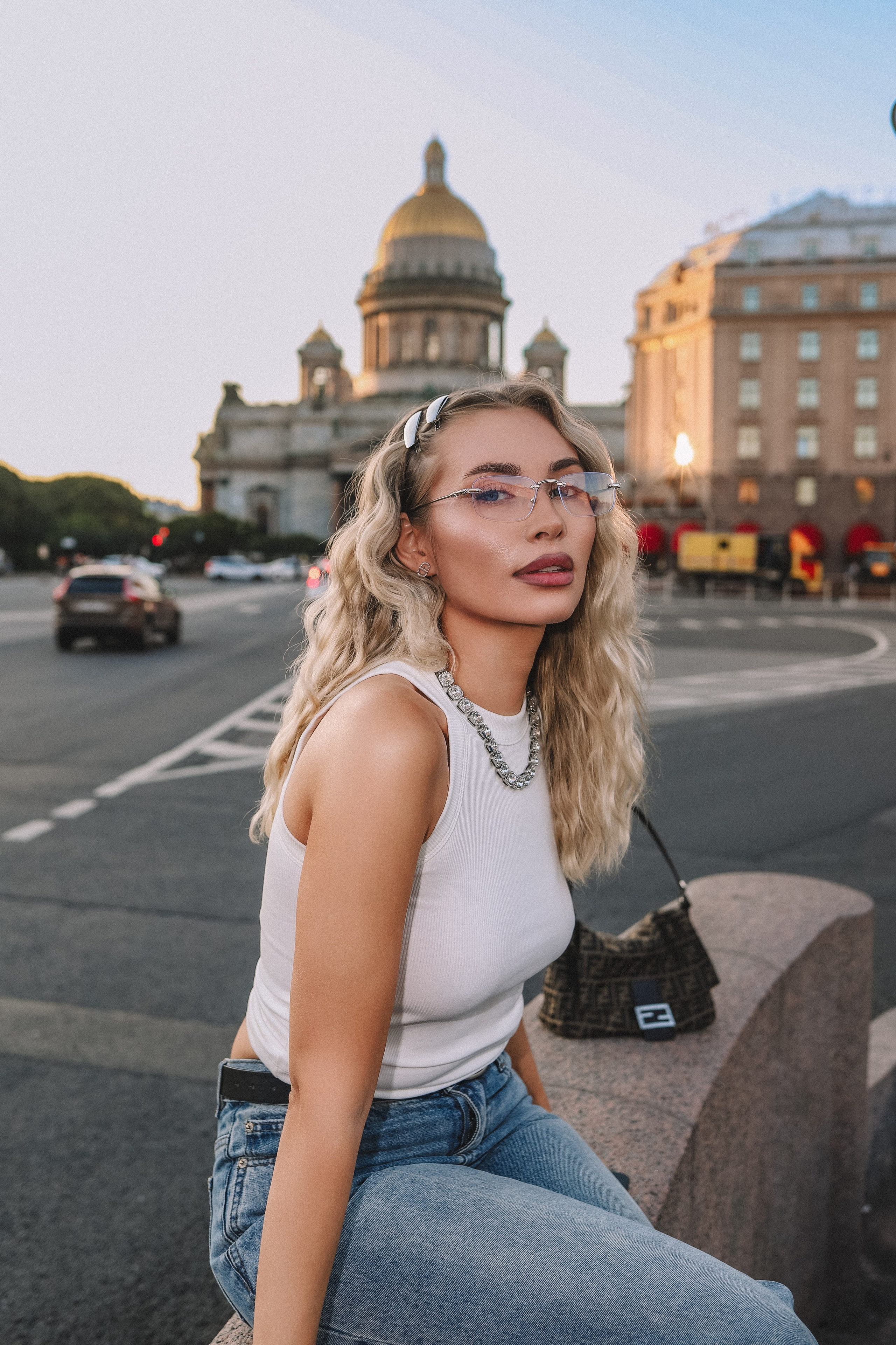 Полина — вечерний Петербург, съёмка со вспышкой | О. Беляева. Фотограф Олеся Беляева | Санкт-Петербург и Ленобласть