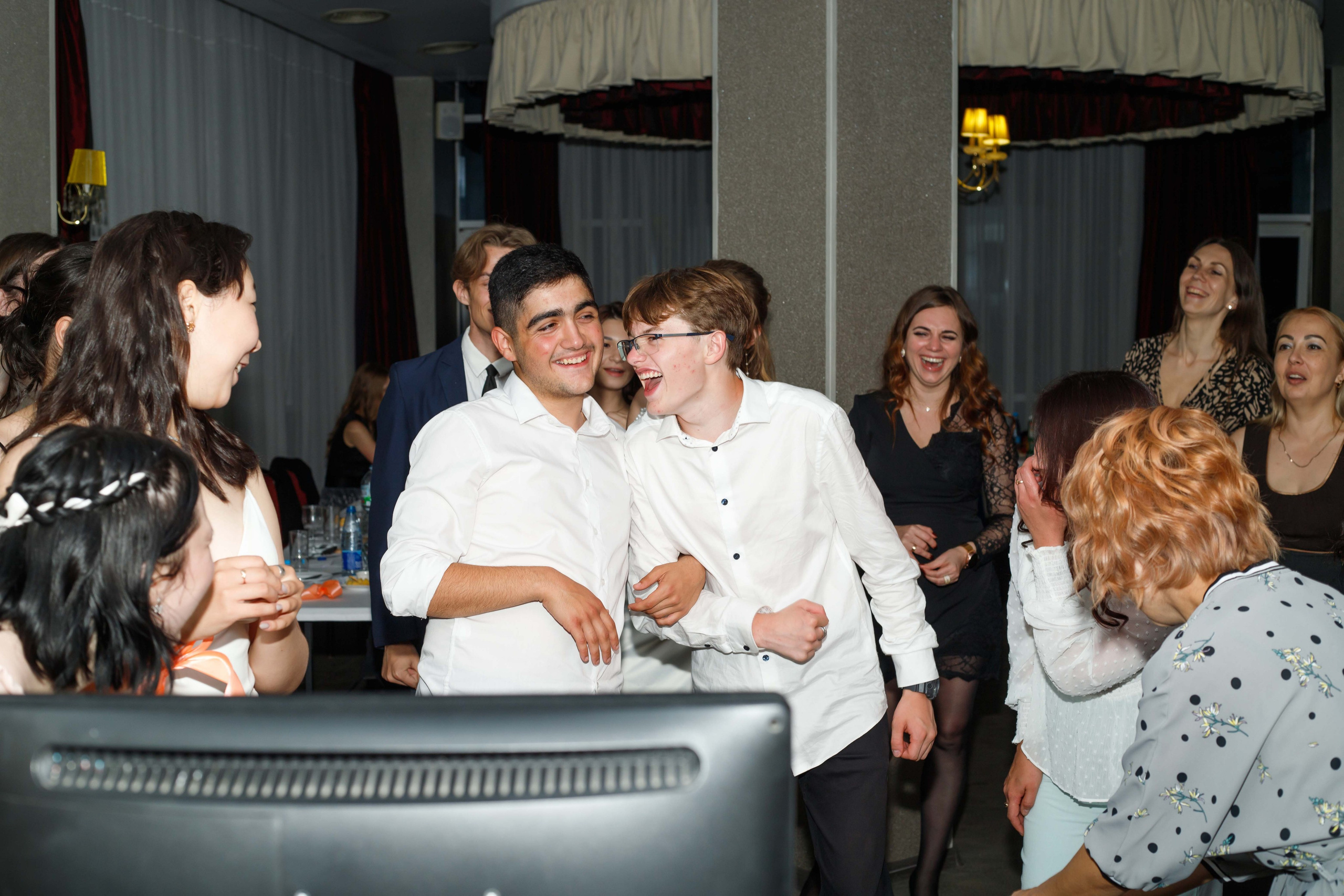 Выпускной 11 класса. Репортажный Фотограф