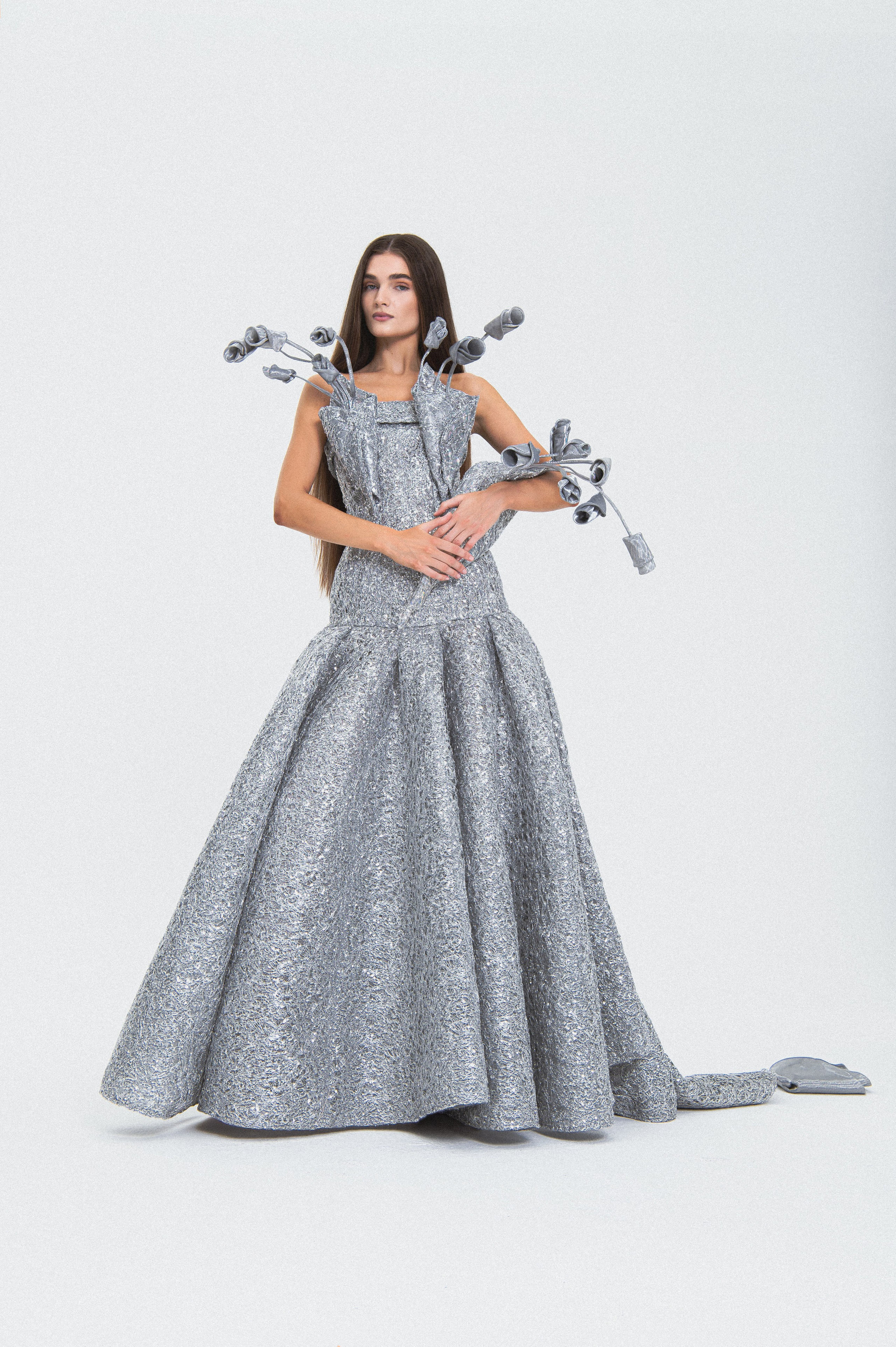 E-commerce for SARA PEDRAM. Elizaveta Filchenko. Fashion-photographer and director