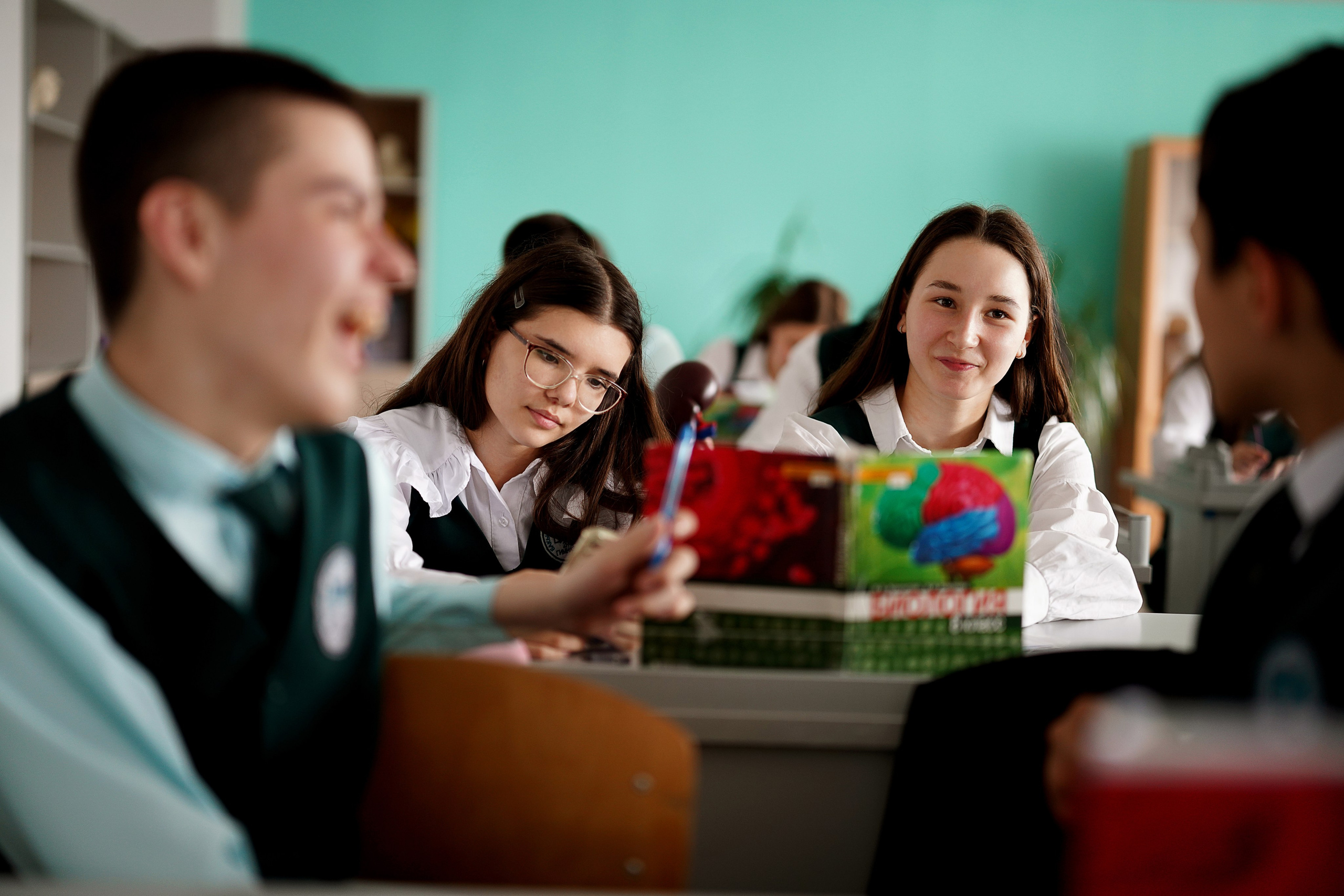 9,11 классы. Выпускные альбомы для школьников и детских садов